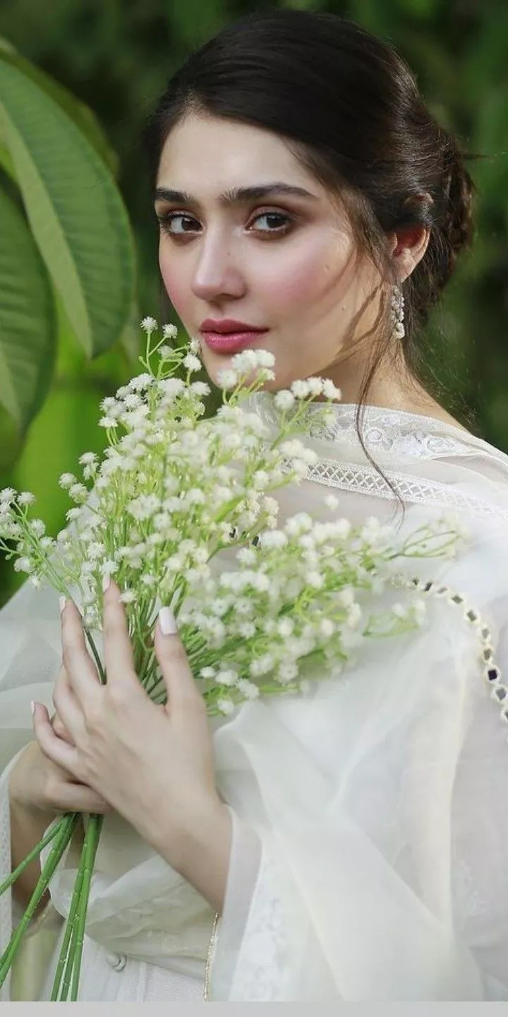 Dur e Fishan Saleem # Kaisi Teri Khudgarzi