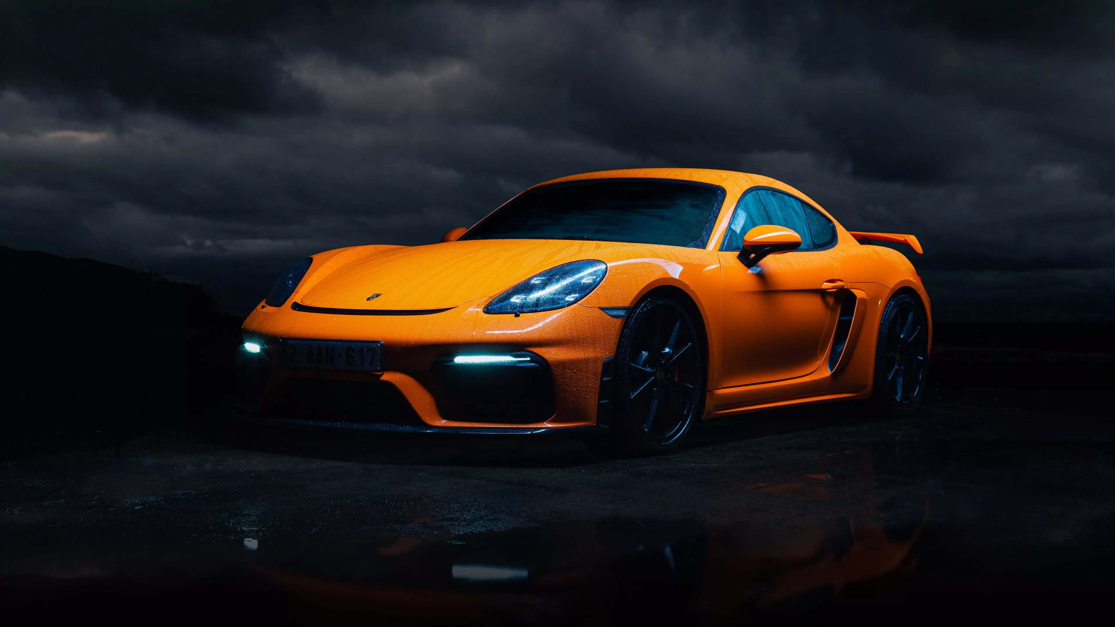 Porsche Cayman GT4 4K Wallpaper