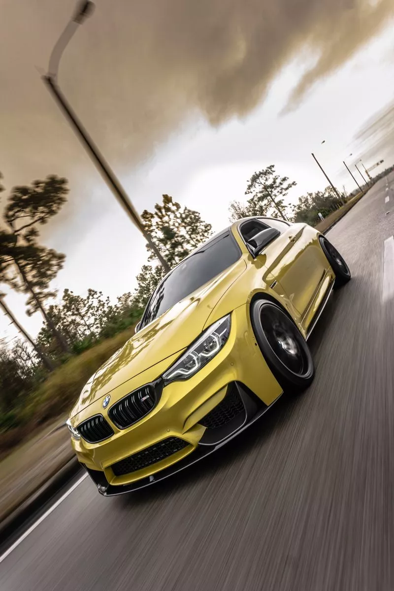 BMW M4 F82 in AUSTIN YELLOW M3