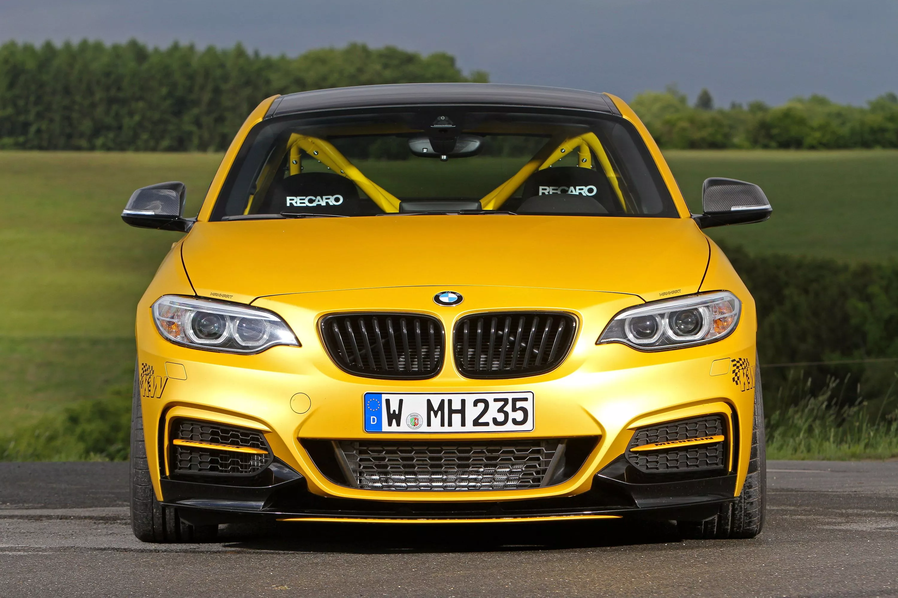 Yellow BMW M5 HD wallpaper. Wallpaper