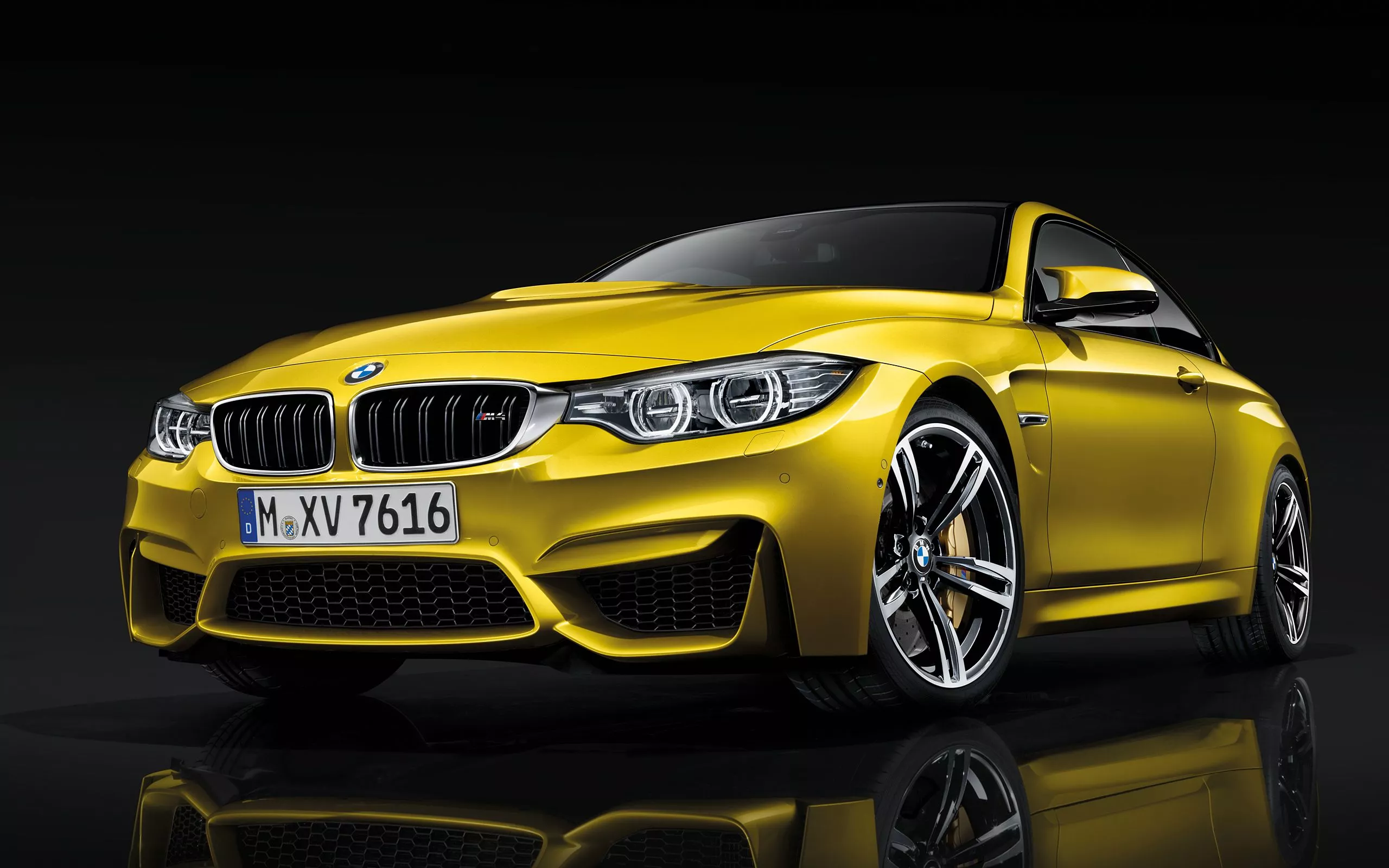 BMW M4 Coupe Wallpaper