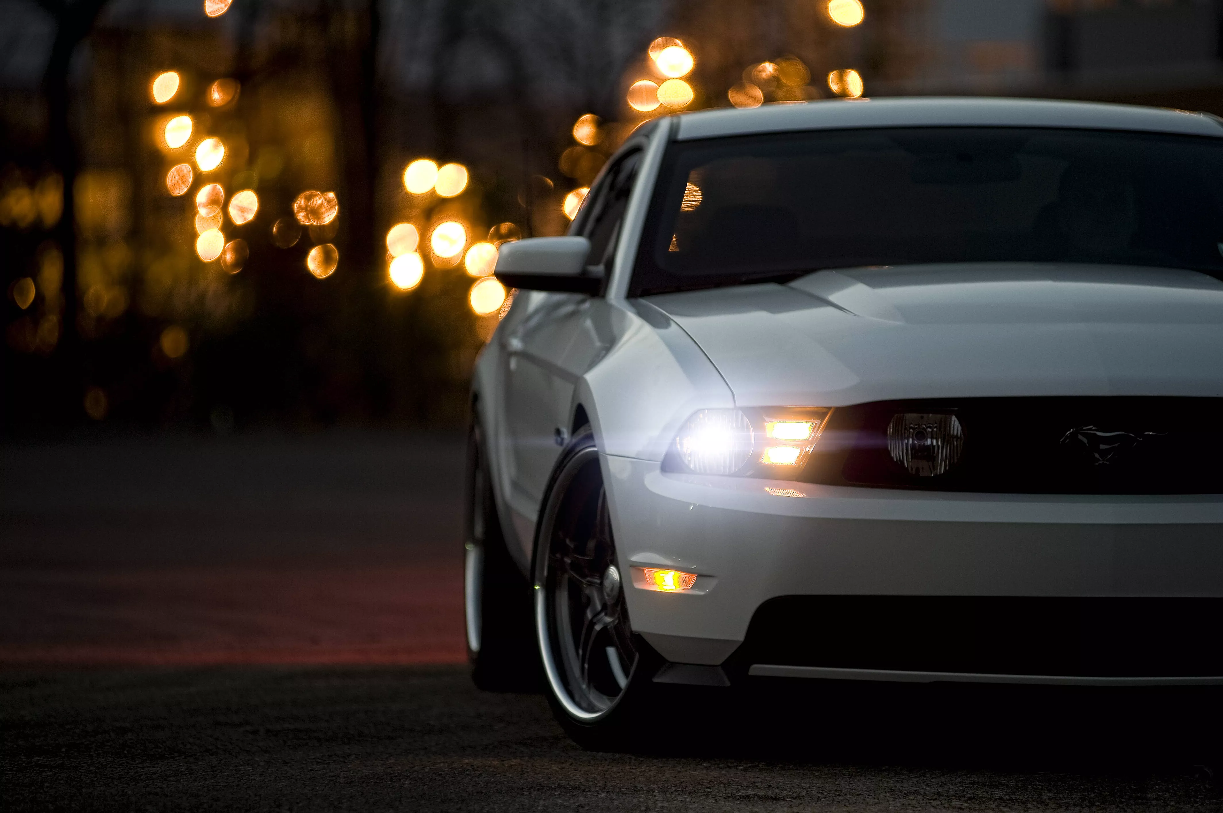 White 2014 Ford Mustang HD Wallpaper