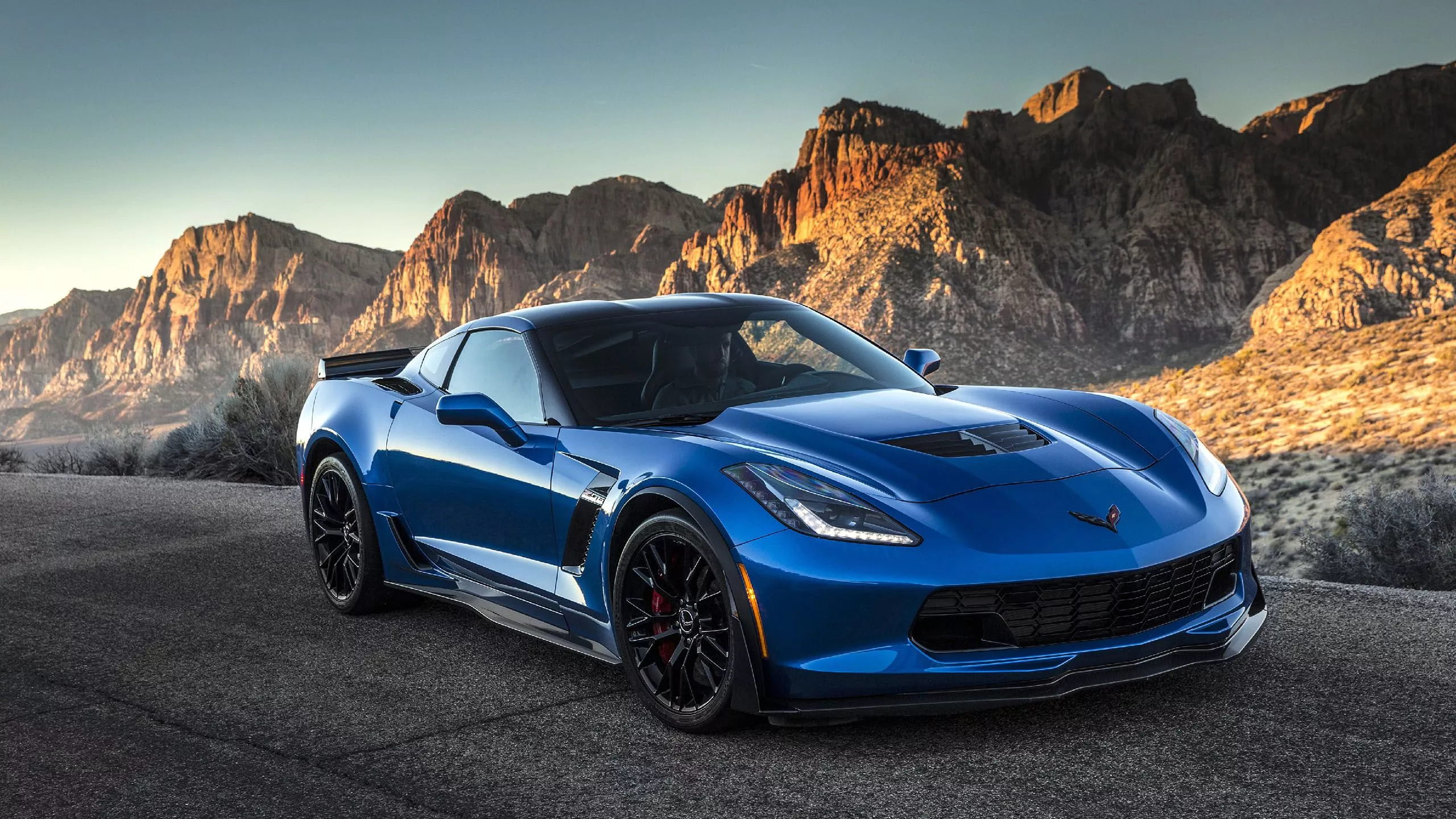 Blue Chevrolet Corvette Z06 Coupe Sport