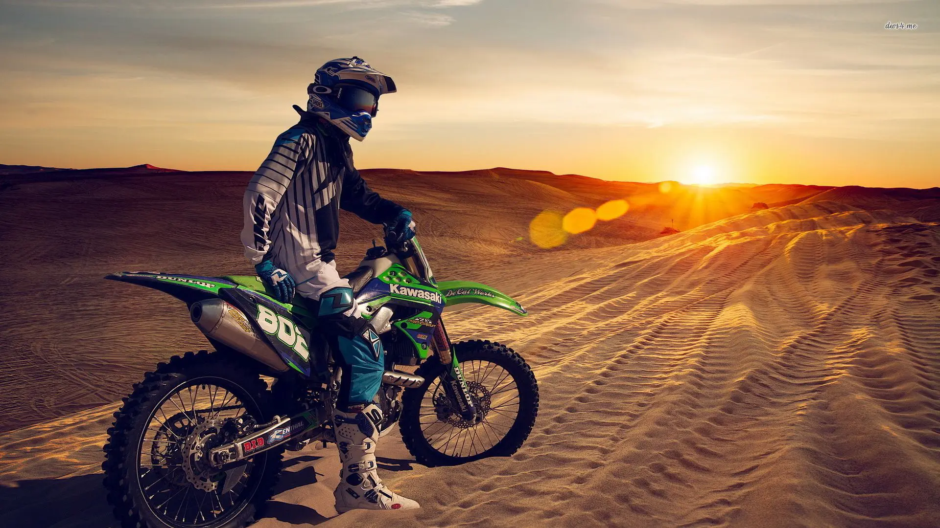 Kawasaki Motorcycle & Dirtbike