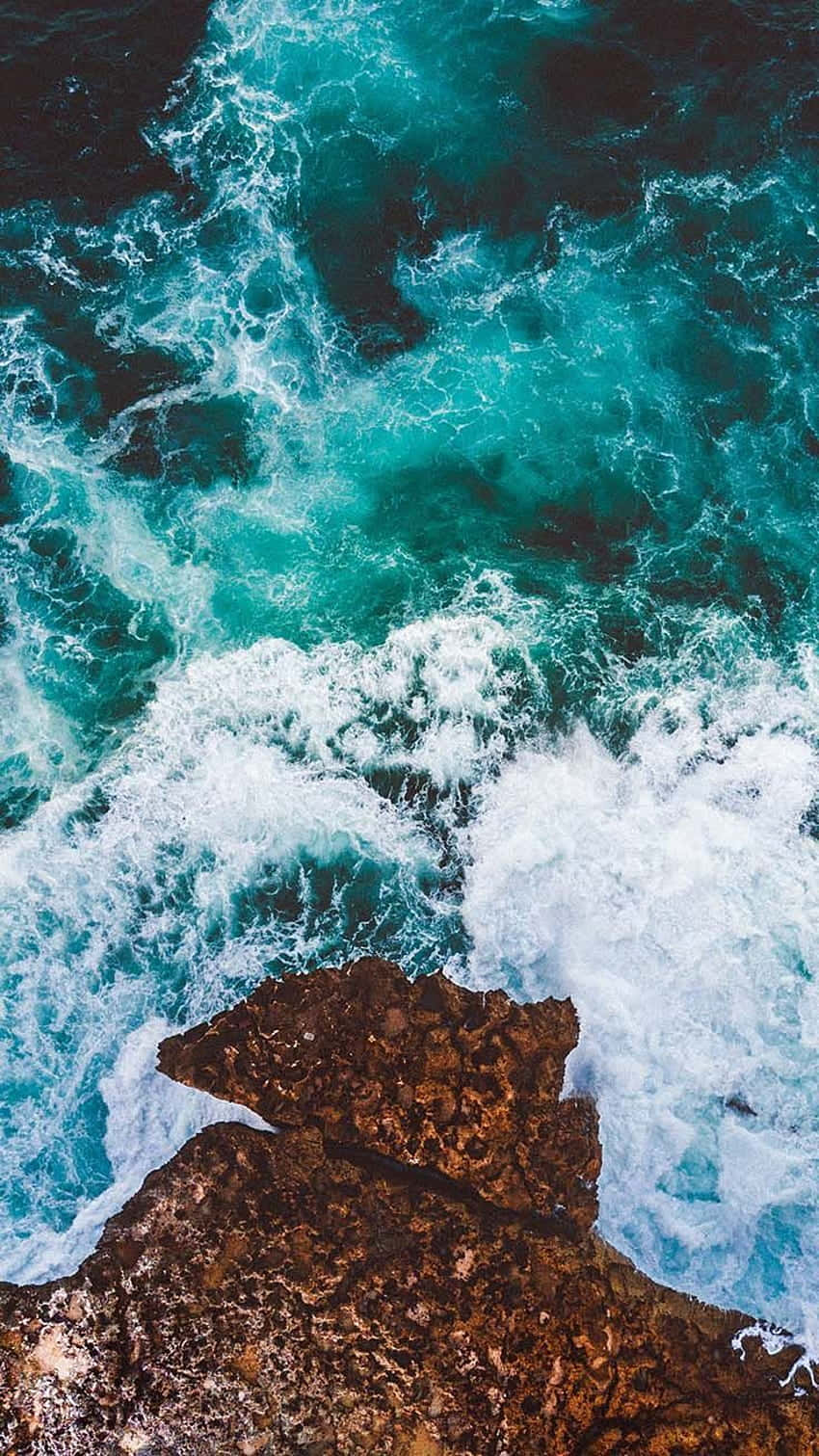 Aesthetic Preppy Beach Wallpaper