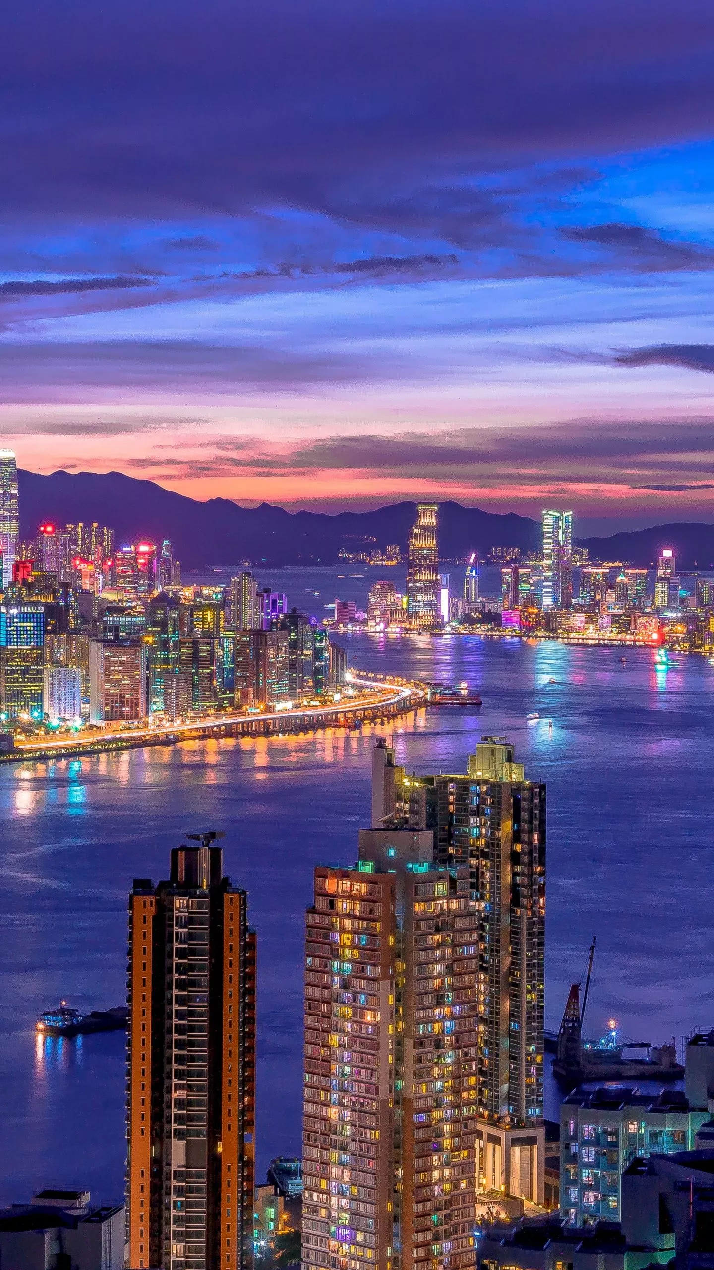 City Skyline Wallpaper 4K, Night life