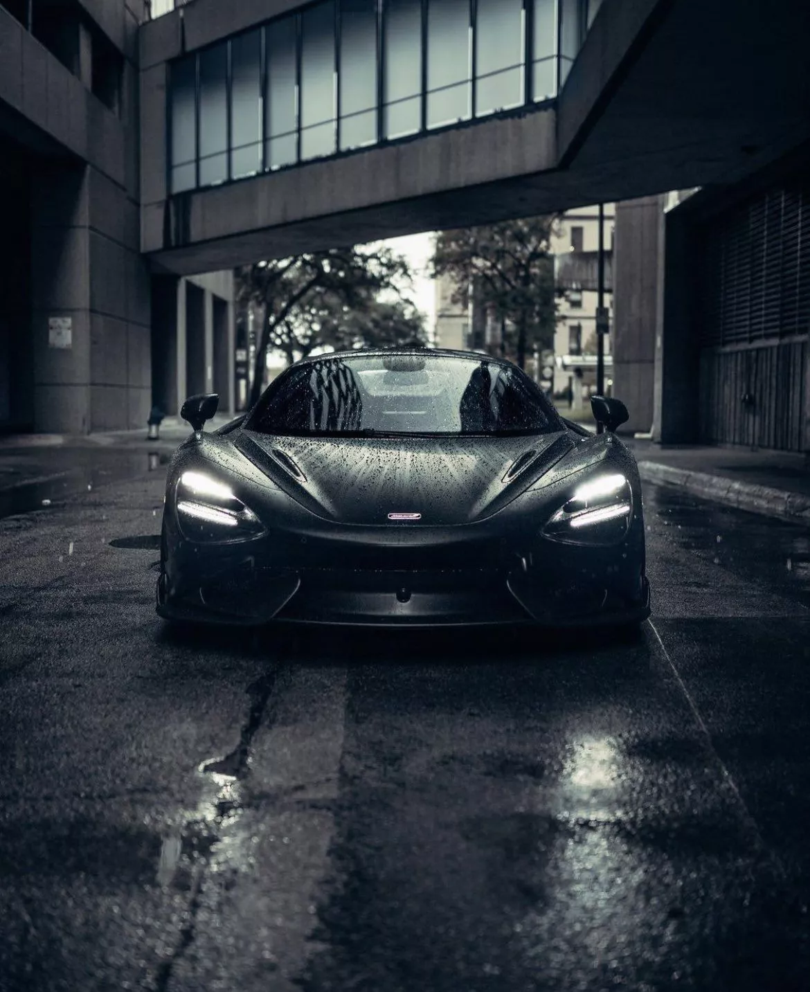 LUX Cars Out McLaren