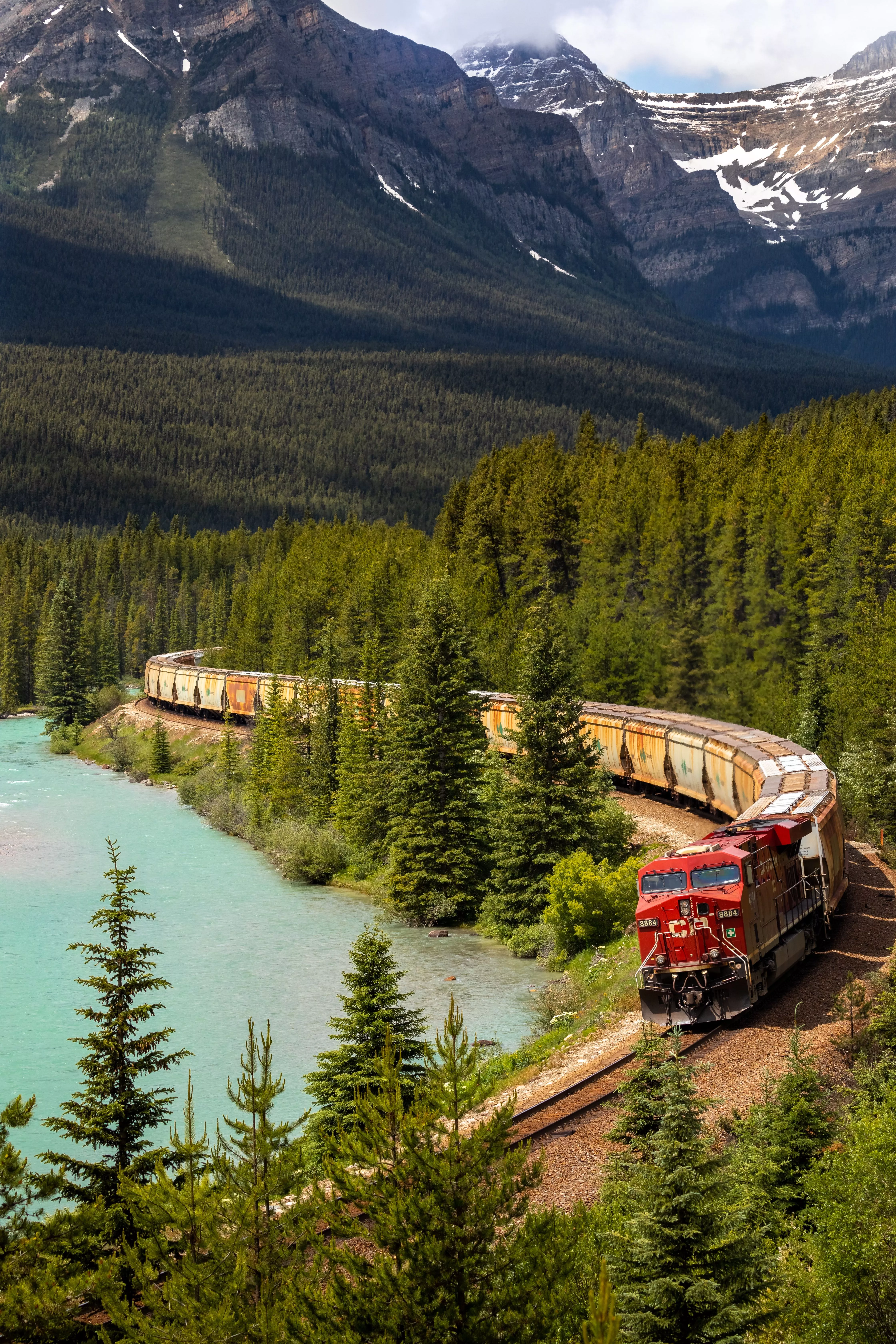 Train Phone Wallpaper: Free 4K & HD Downloads