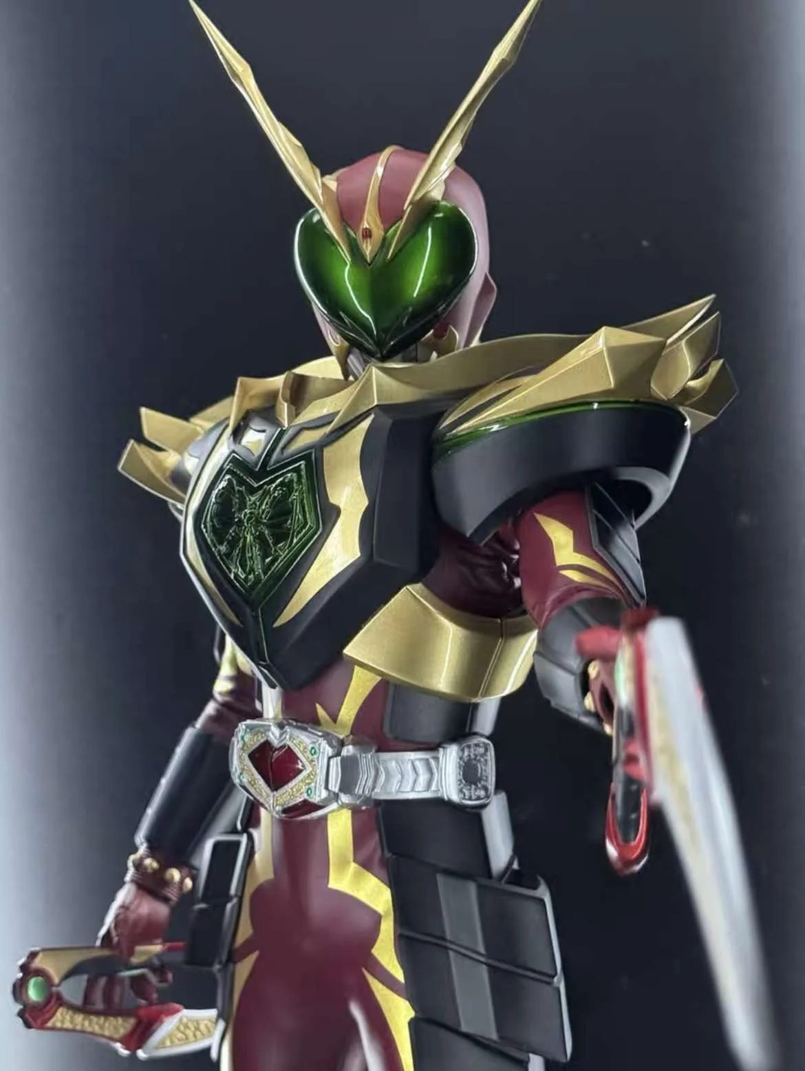 Kamen Rider Resin Statue