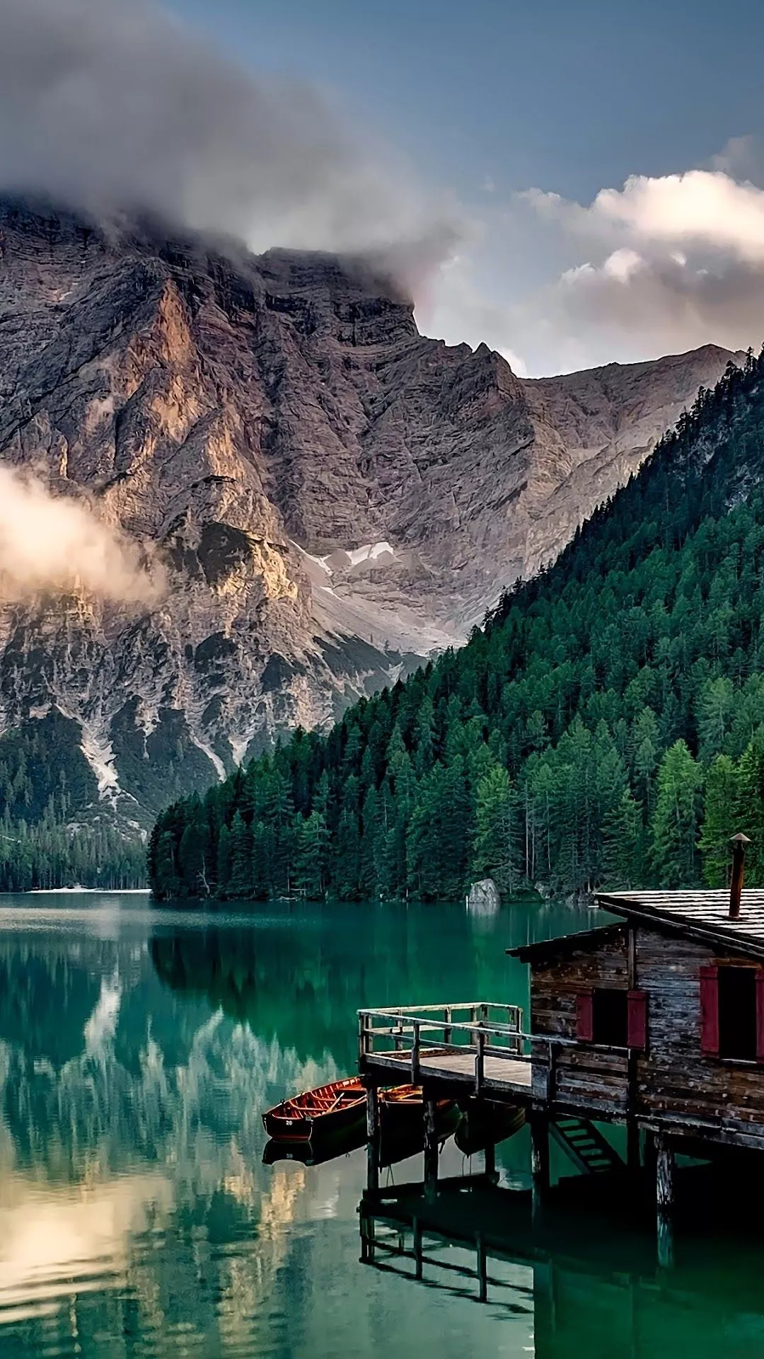 Lake Mountains Nature Cottage 4K