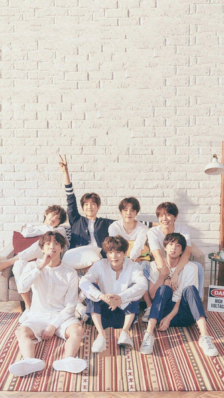 Download BTS 2020 Aesthetic Group Photo