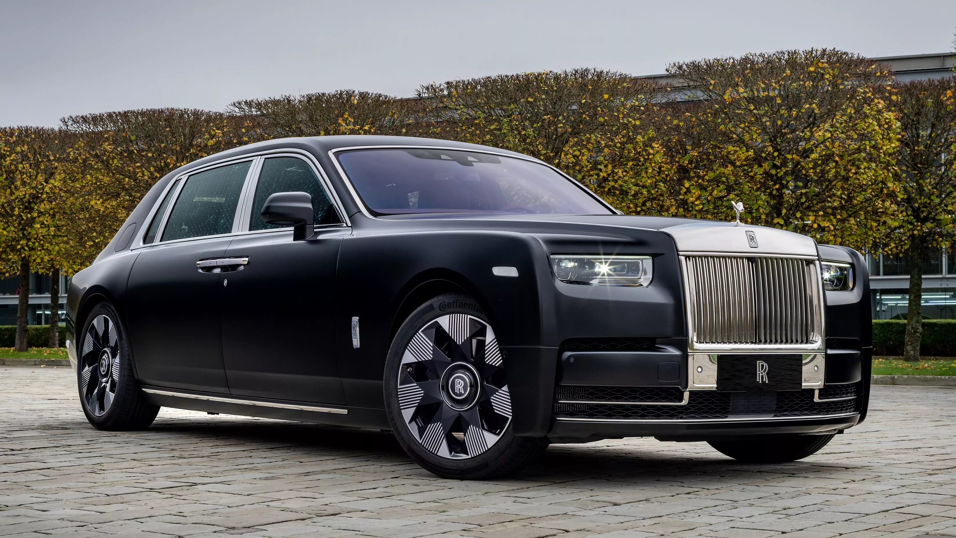 Rolls Royce Phantom Black Luxury Cars Popular 8K HDR Desktop Wallpaper Background Image For Apple MacBook Air MacBook Pro IMac Windows PC And Linux Computers 4K High Resolution