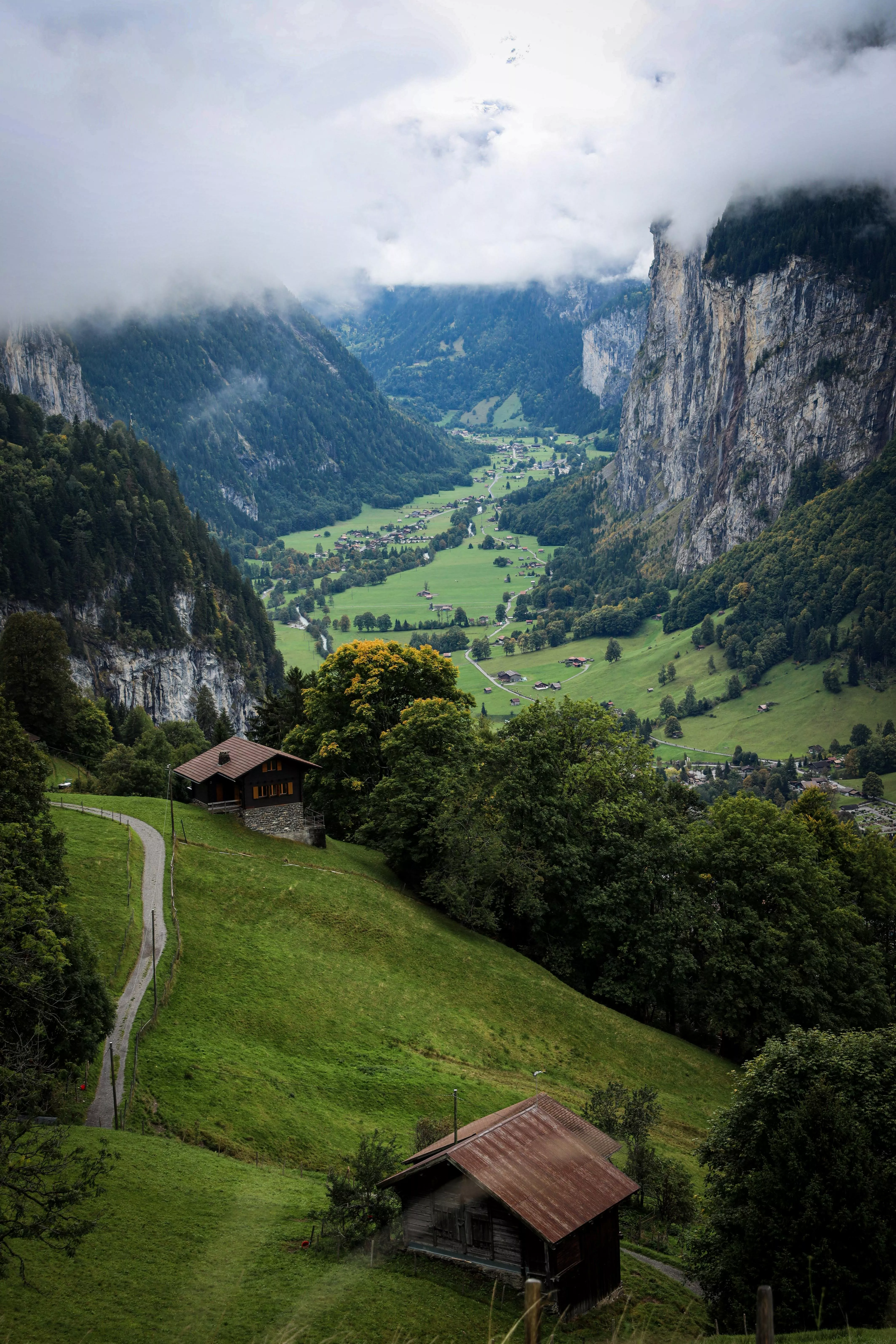 Lauterbrunnen & HD Image