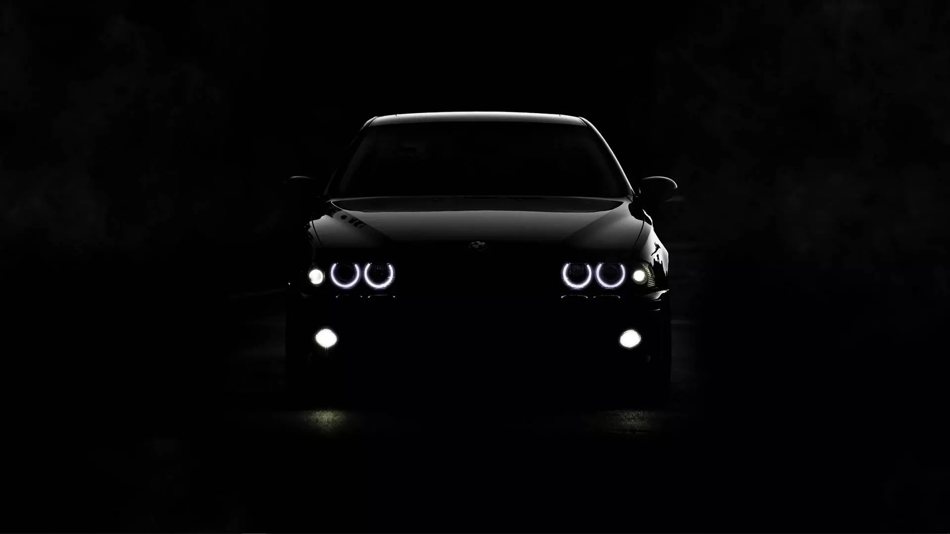 Live wallpaper BMW M5 download on VSThemes.org
