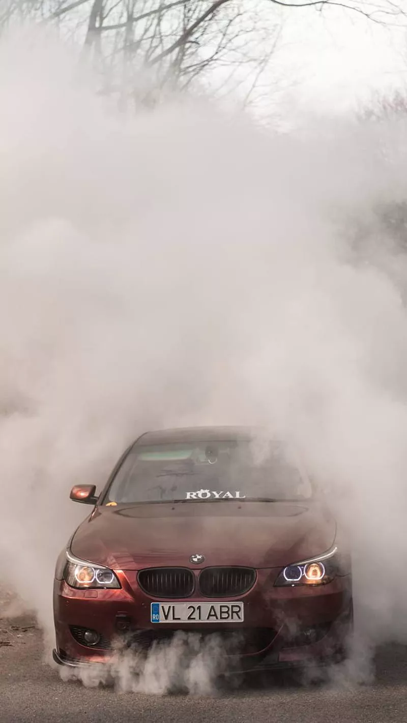 HD bmw m5 v10 wallpaper