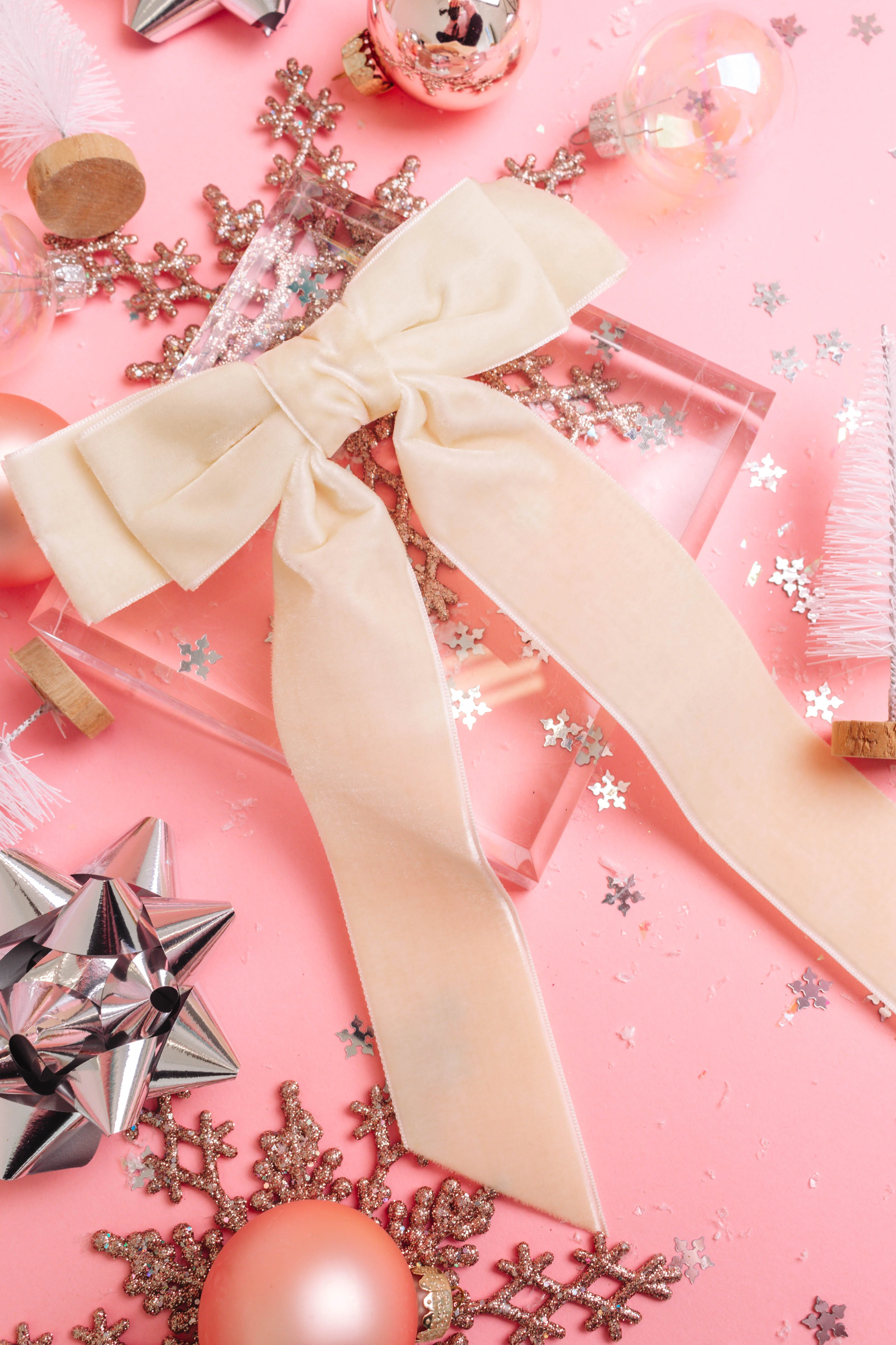 Shiraleah The Perfect Present Hair Bow
