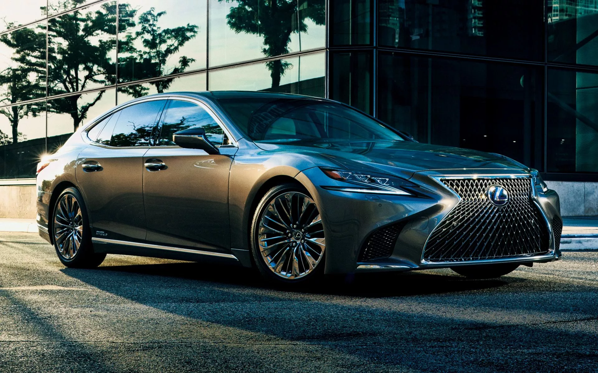 Lexus LS Hybrid (JP)