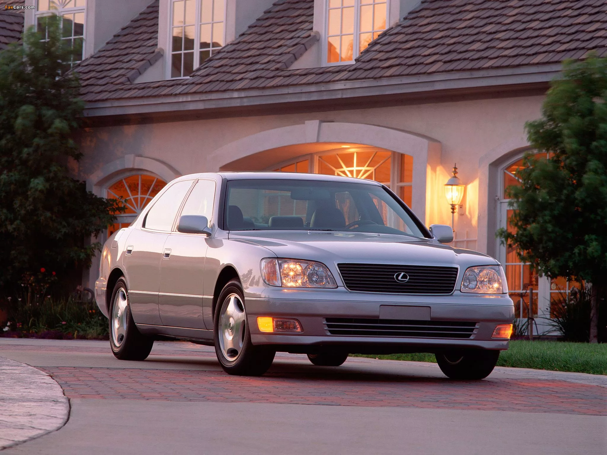 Lexus LS 400 US Spec (UCF20) 1997–2000