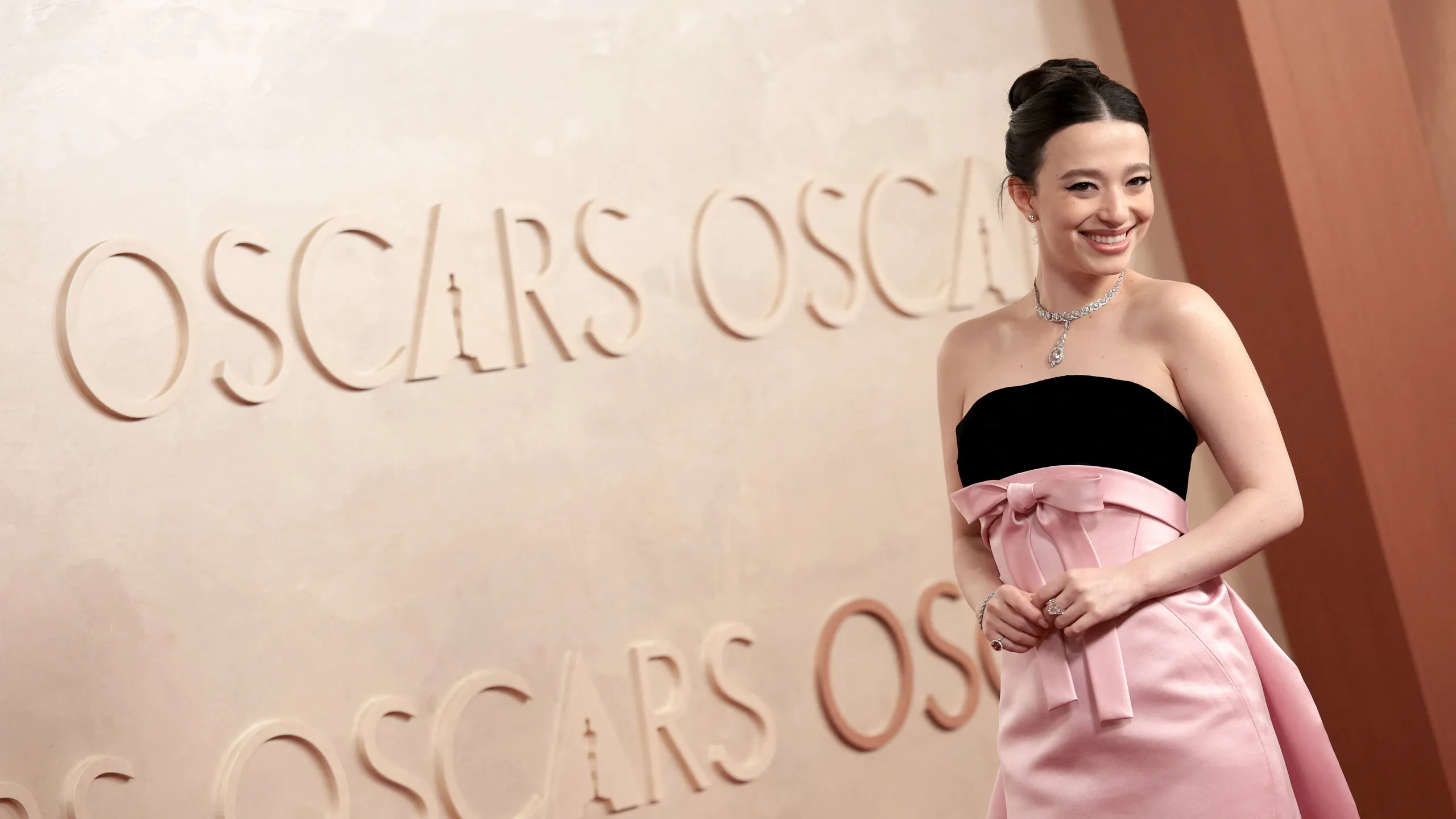 robe Dior dans laquelle Mikey Madison