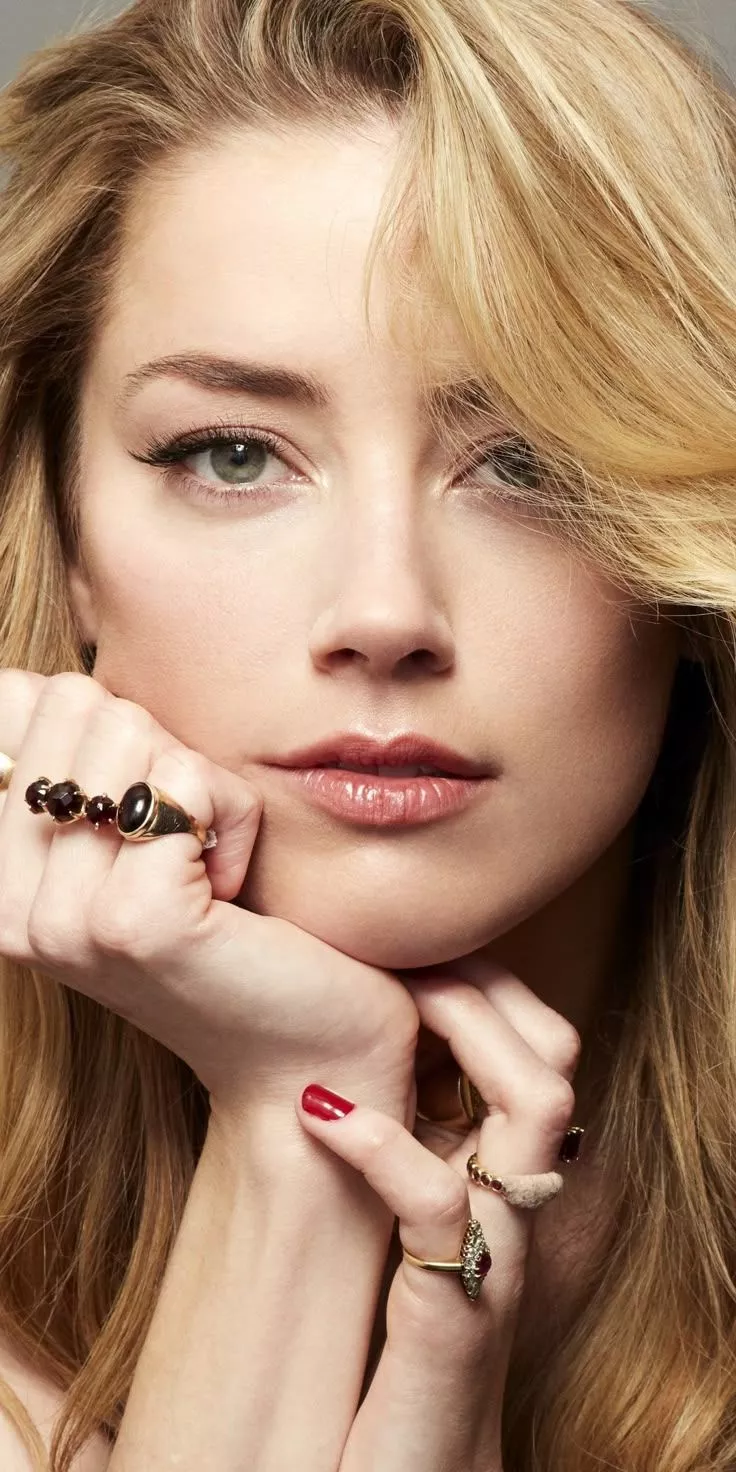 Blonde, beautiful, actress, Amber Heard