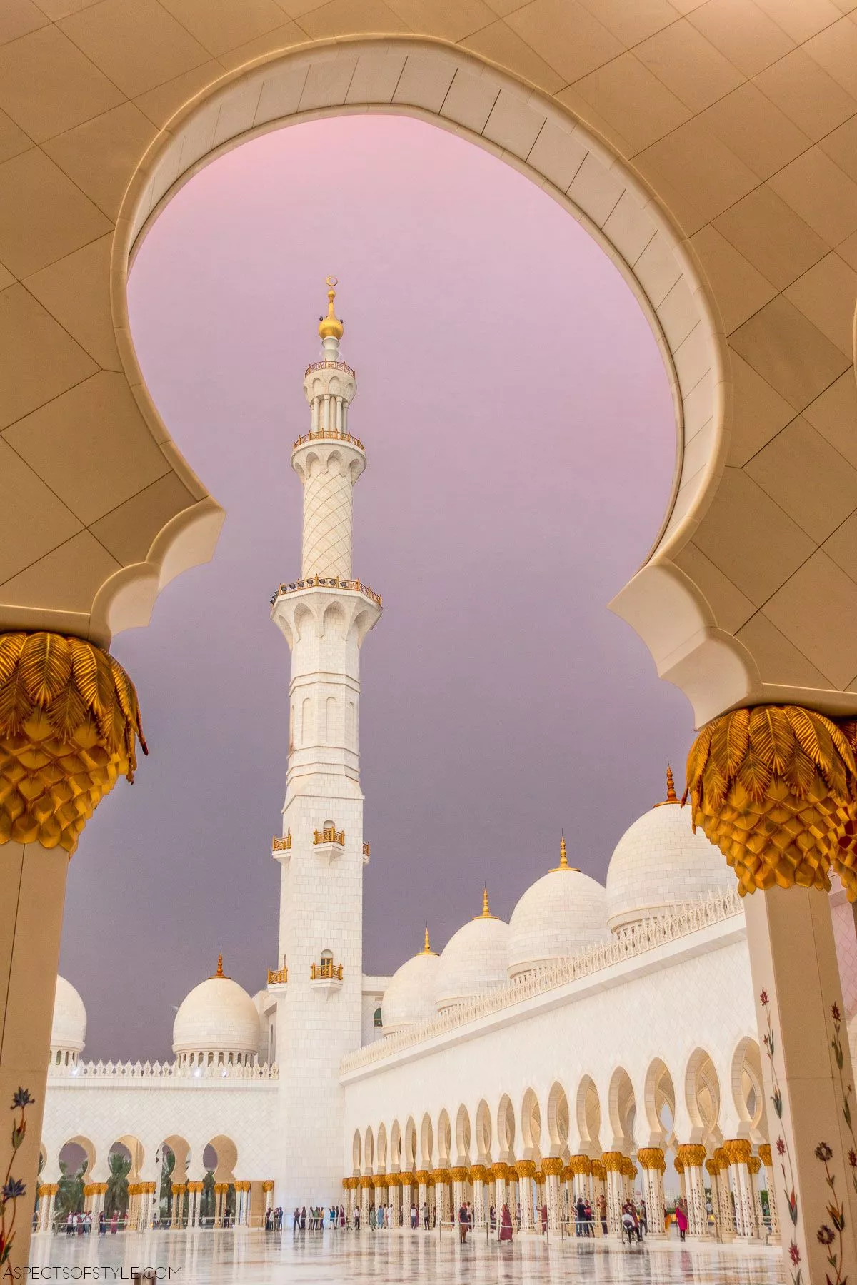 Abu Dhabi: the essential guide