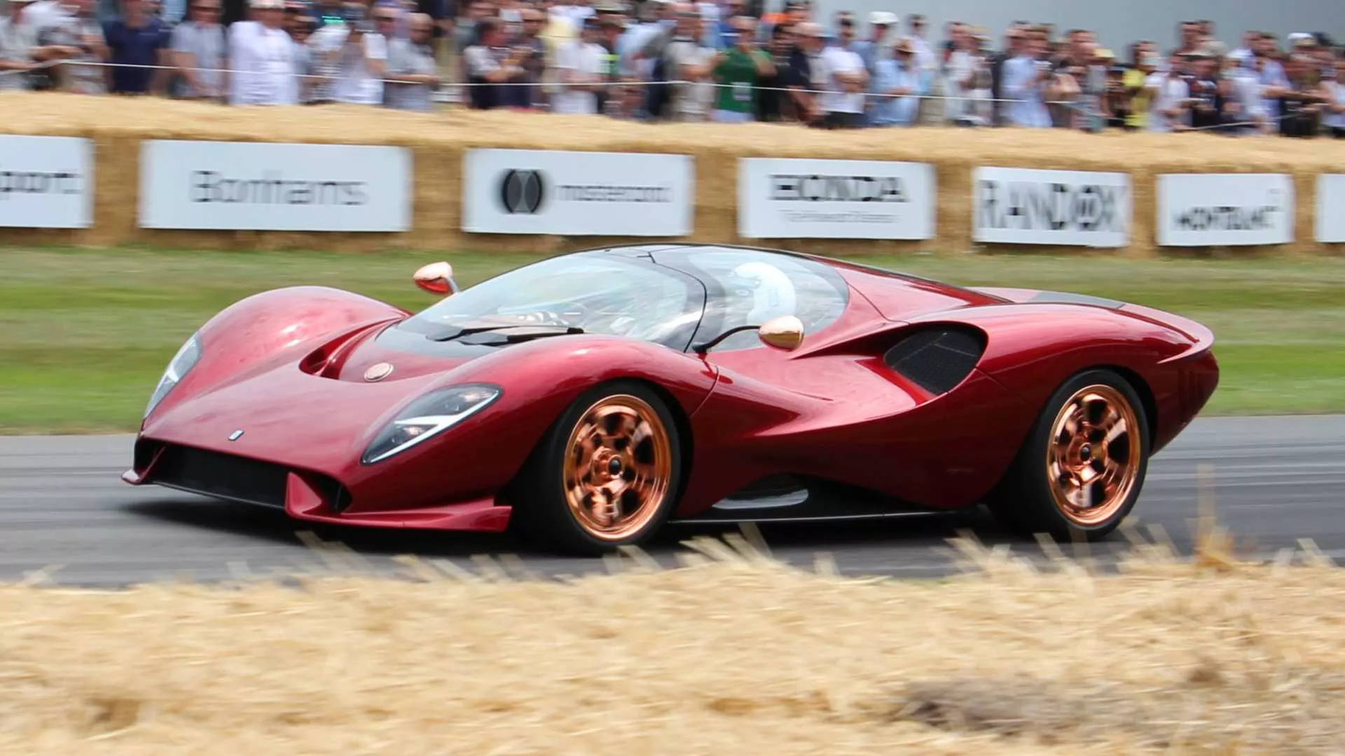 Cool Wall: 2019- De Tomaso P72