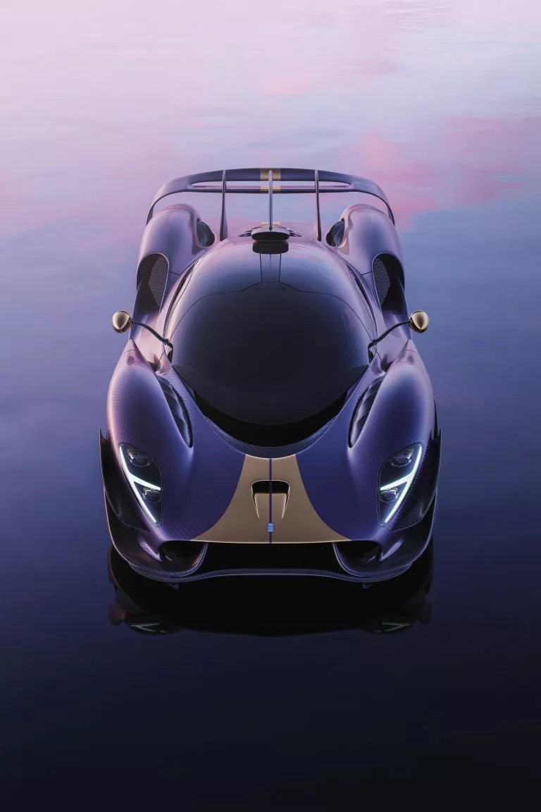 2023 De Tomaso P900