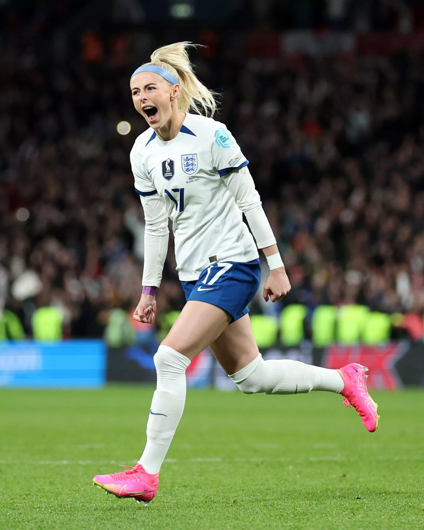 ICONIC WEMBLEY GOAL FOR CHLOE KELLY