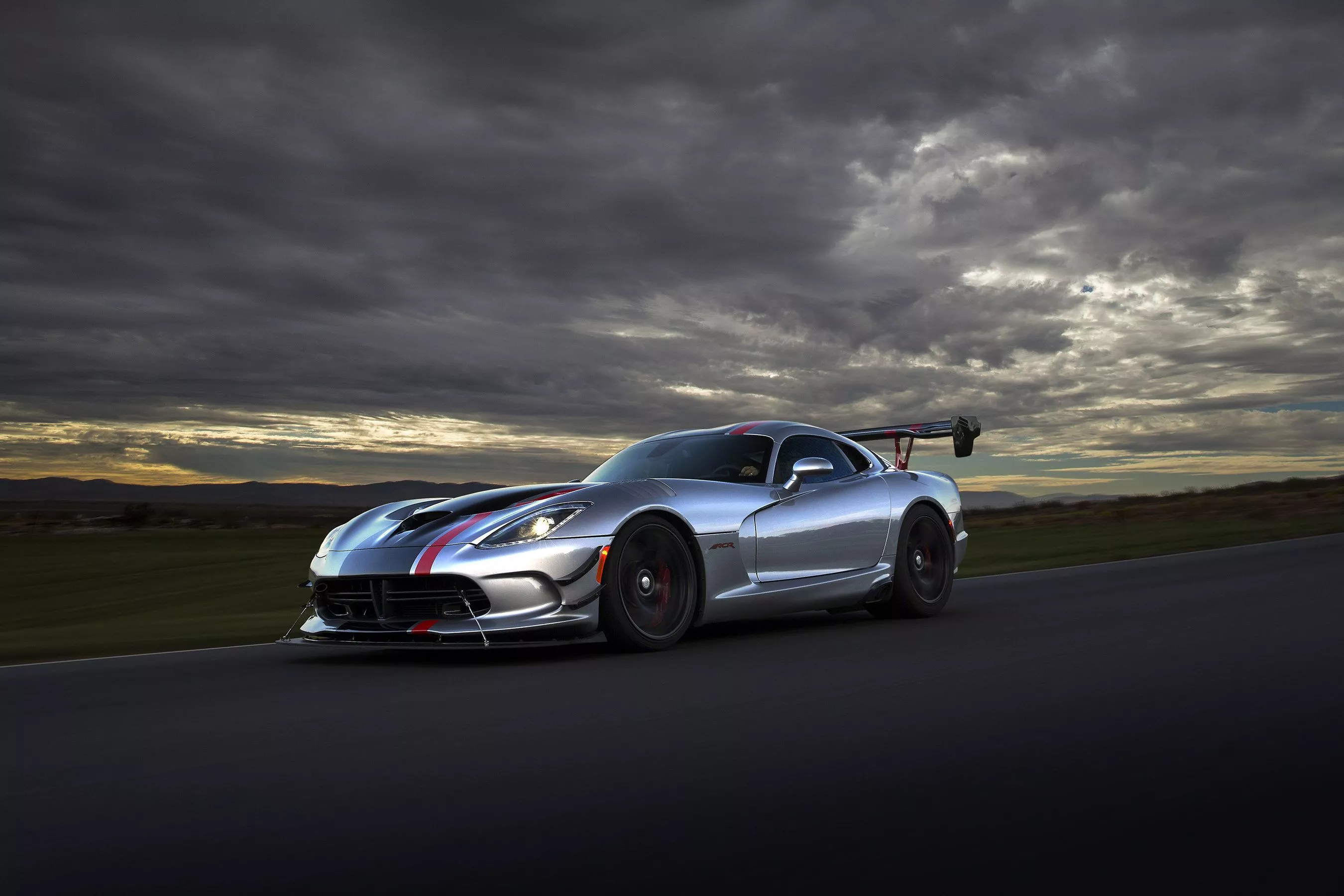 Dodge Viper Powers Into 2016 With New