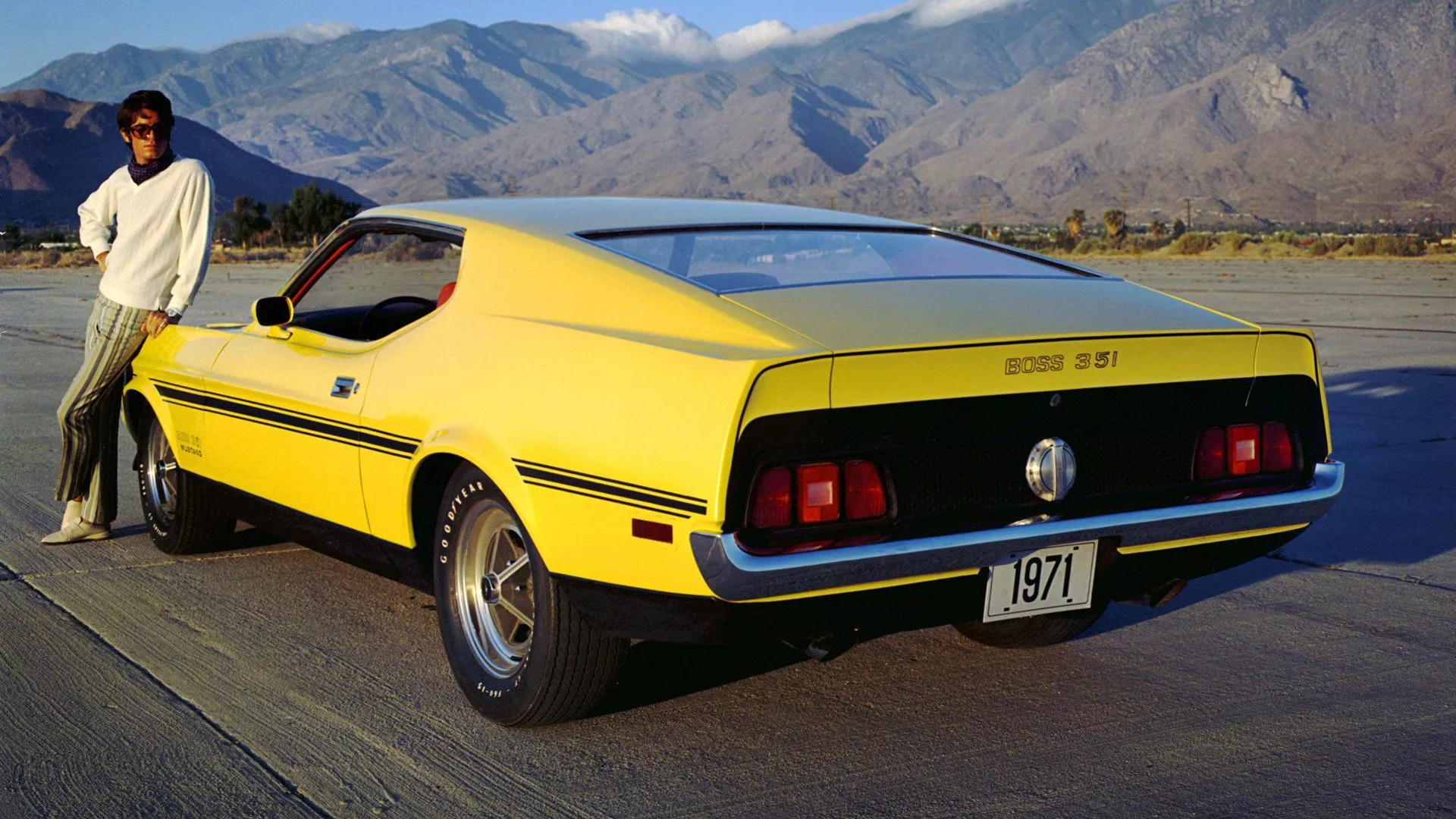 Download Vehicle 1971 Ford Mustang Boss