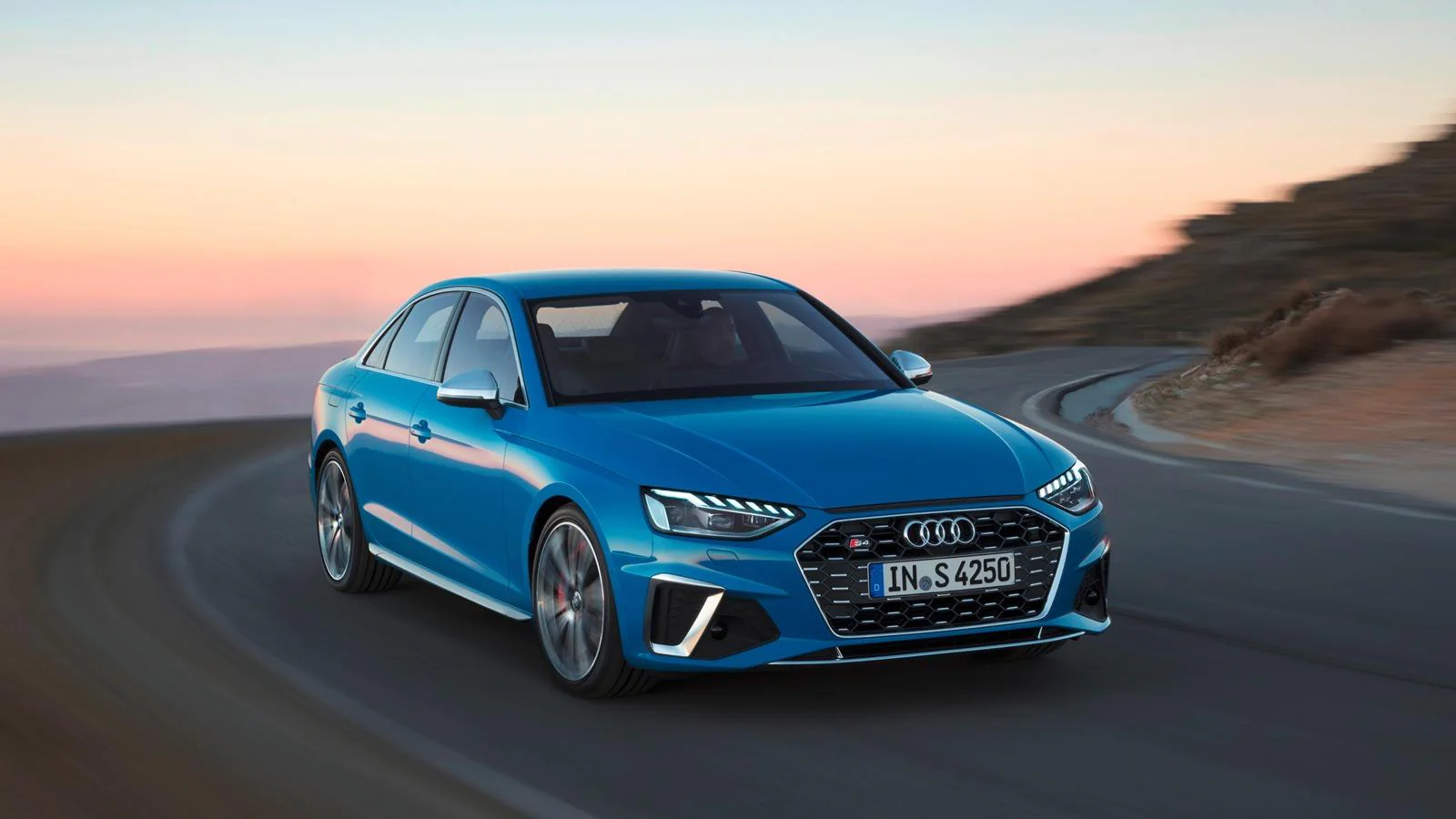 2020 2023 B9.5 Audi A4 S4 Performance