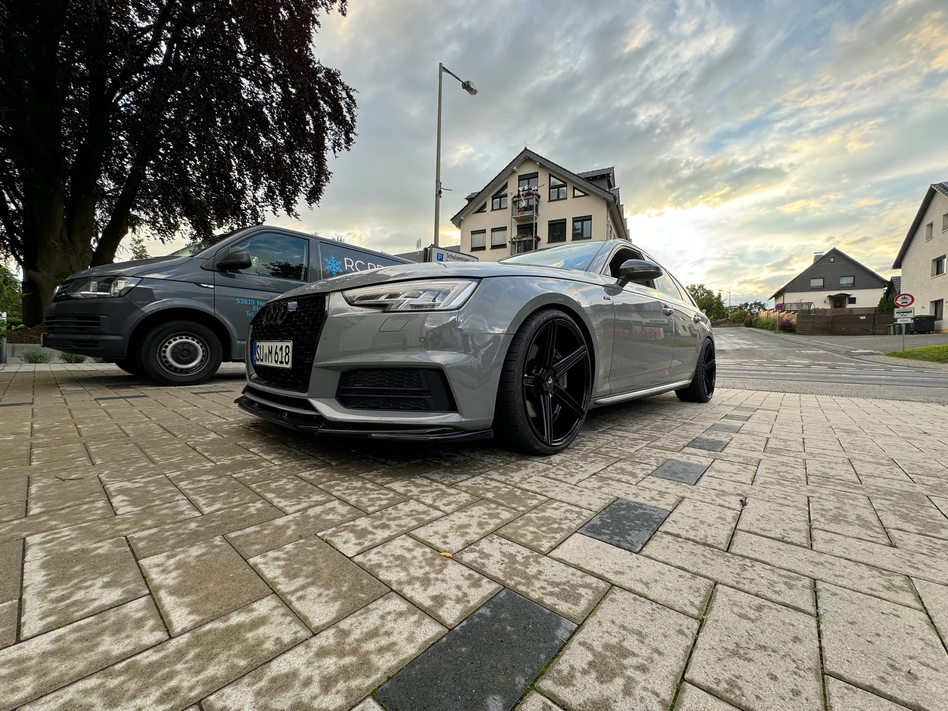 AUDI A4 Avant B8(B9) 2.0 TFSI Quattro