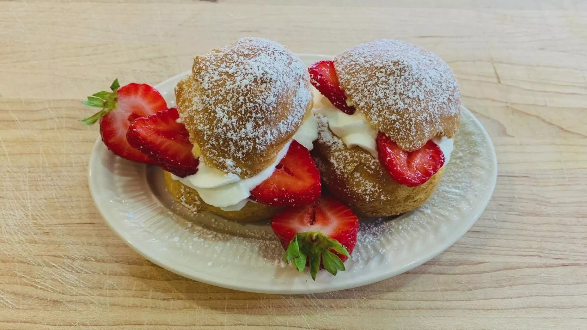 Cream puffs from Chef Dee Lavigne
