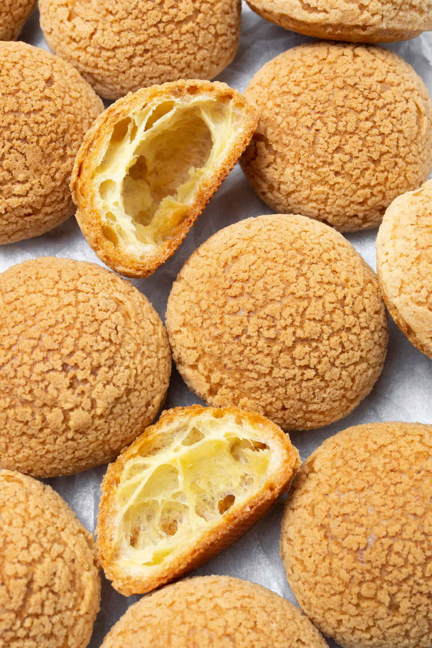 Choux Au Craquelin Crispy Cream Puff