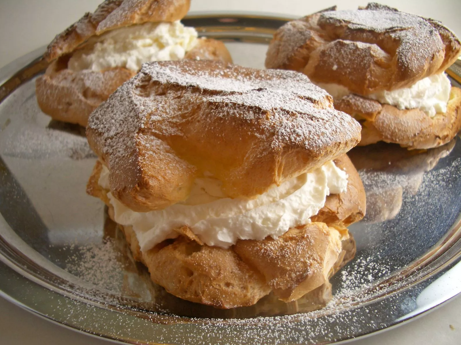 Giant Cream Puffs By Anna