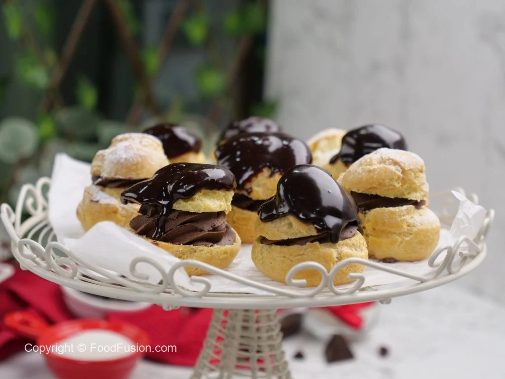 Chocolate Cream Puffs