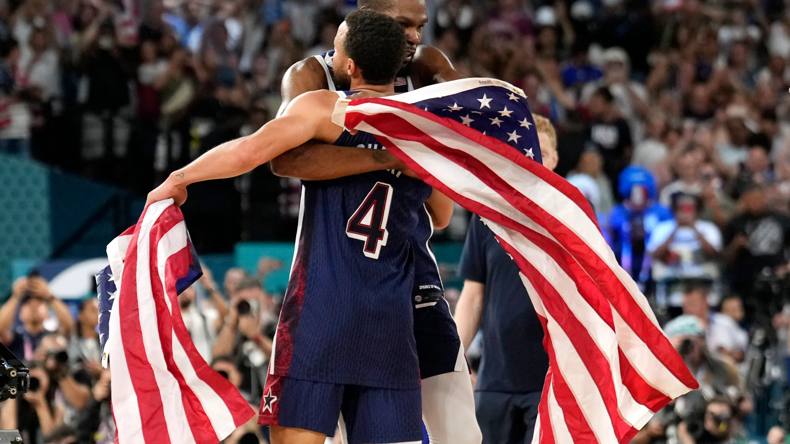 Inside the Stephen Curry flurry: How 4