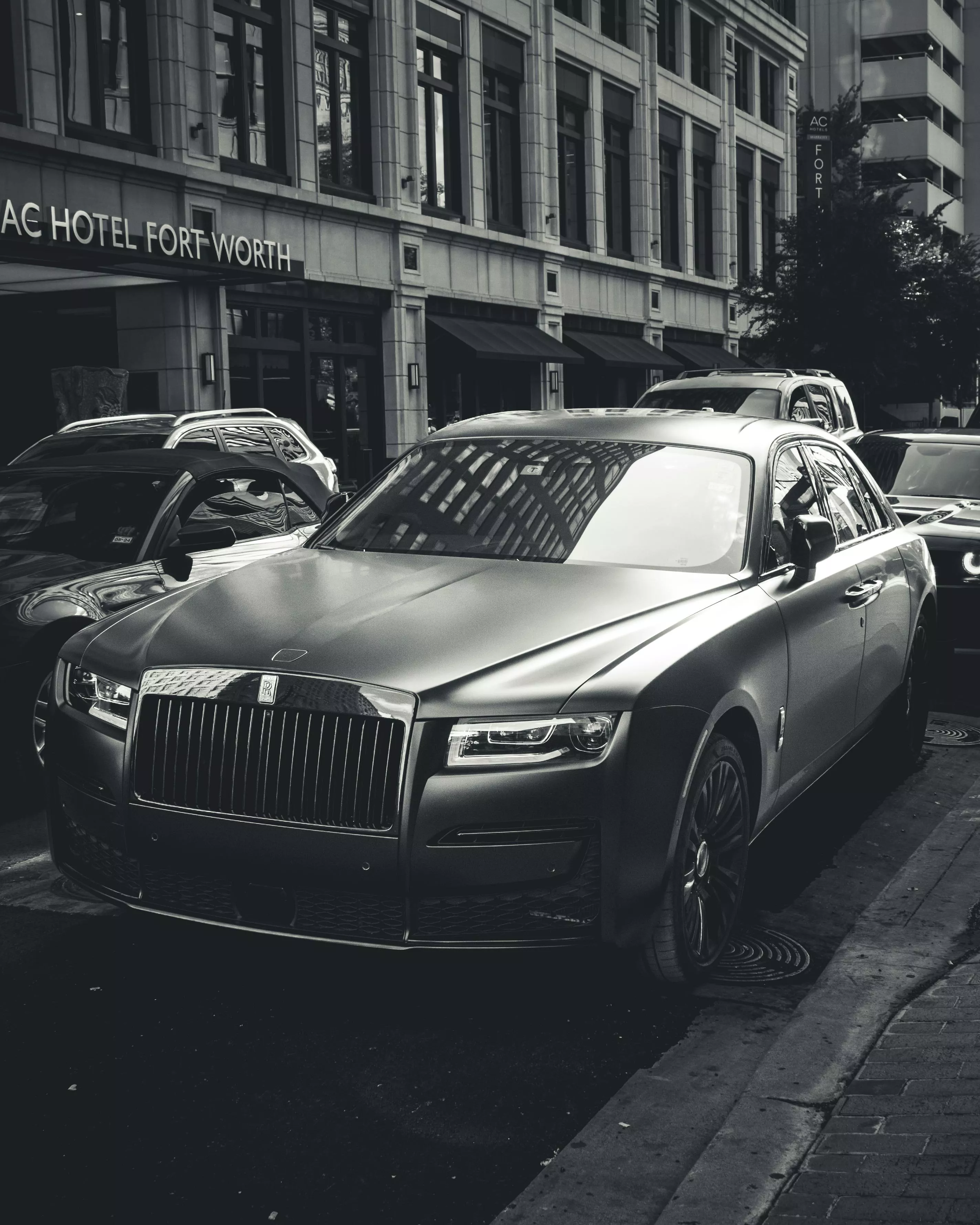 Black And White Photo Of A Rolls Royce