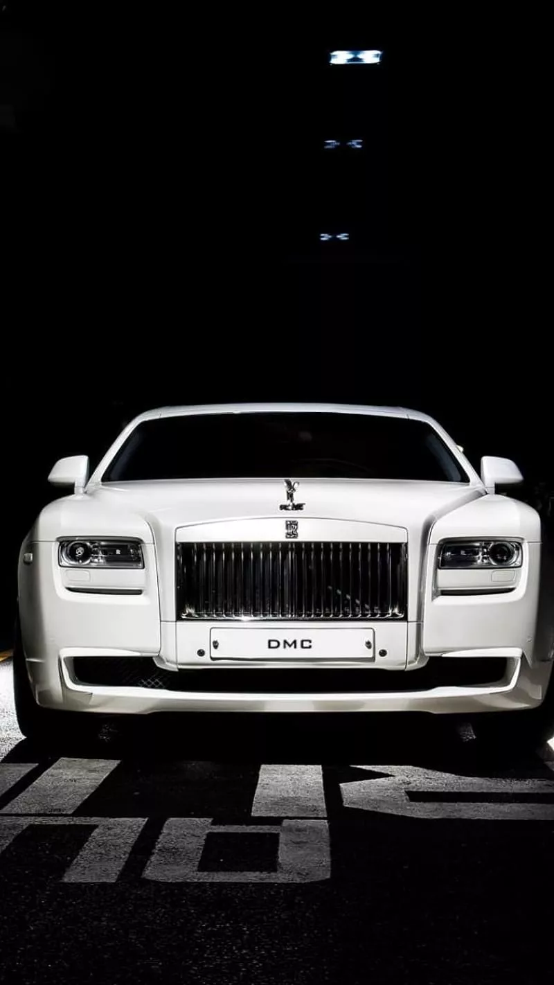 HD black background car wallpaper