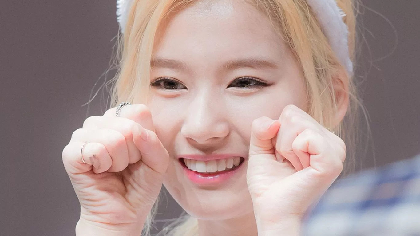Kpop Smile Pink Twice Sana