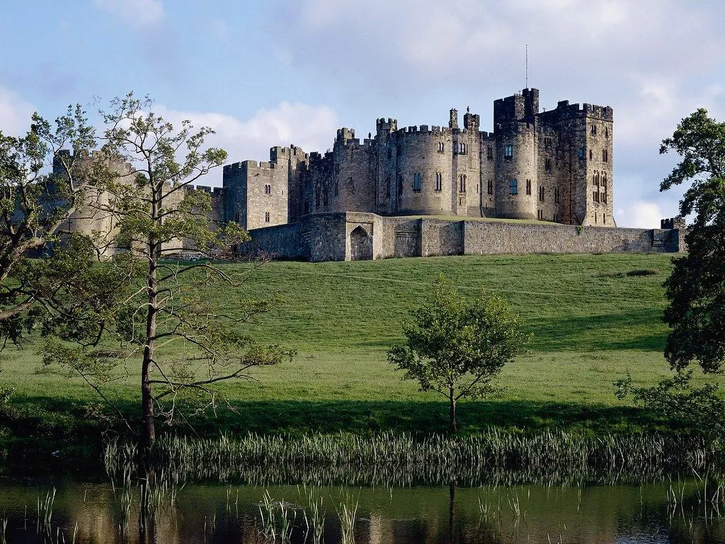 England scenery 1600 x 1200 pixels