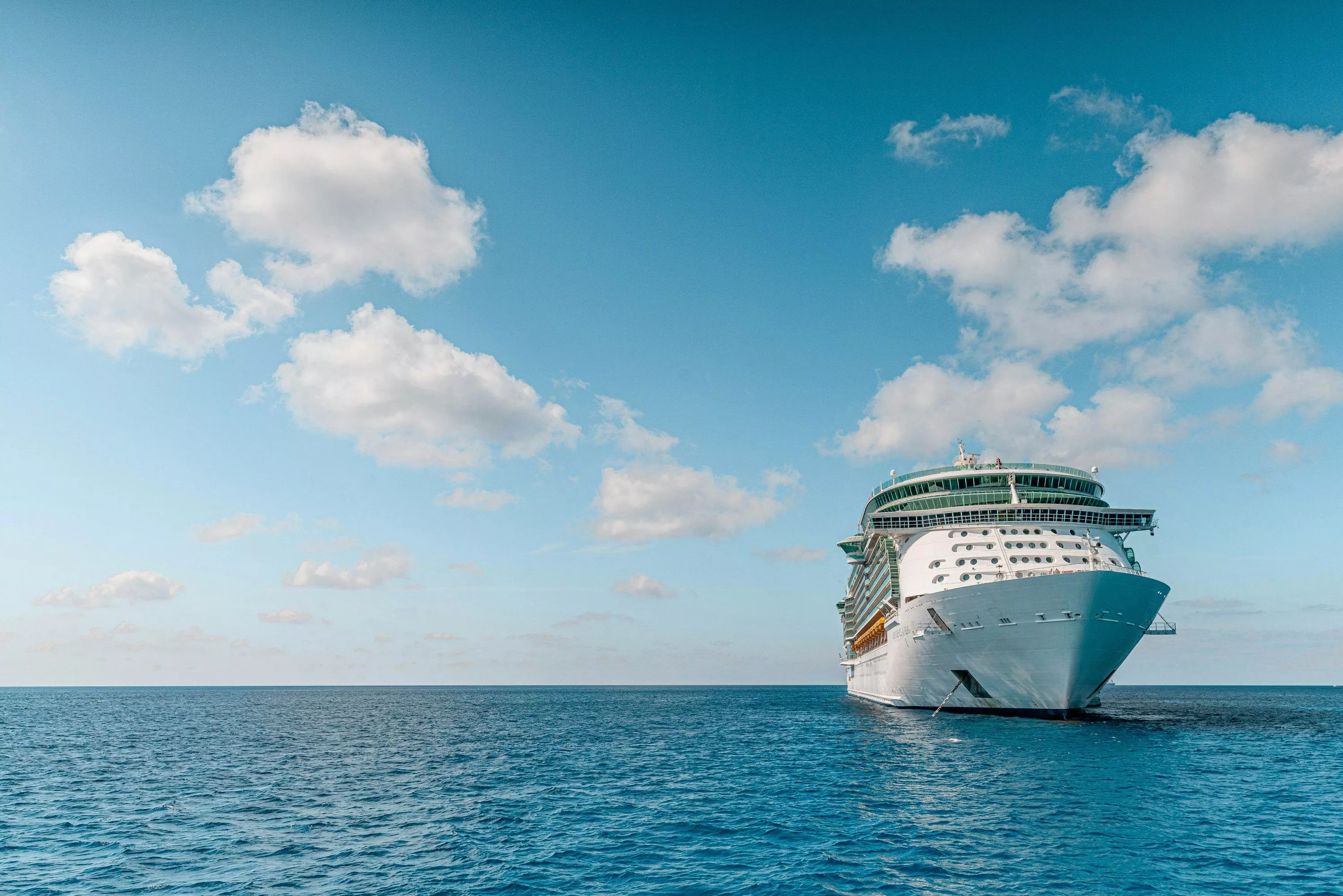 Cruise Ship Picture. Download