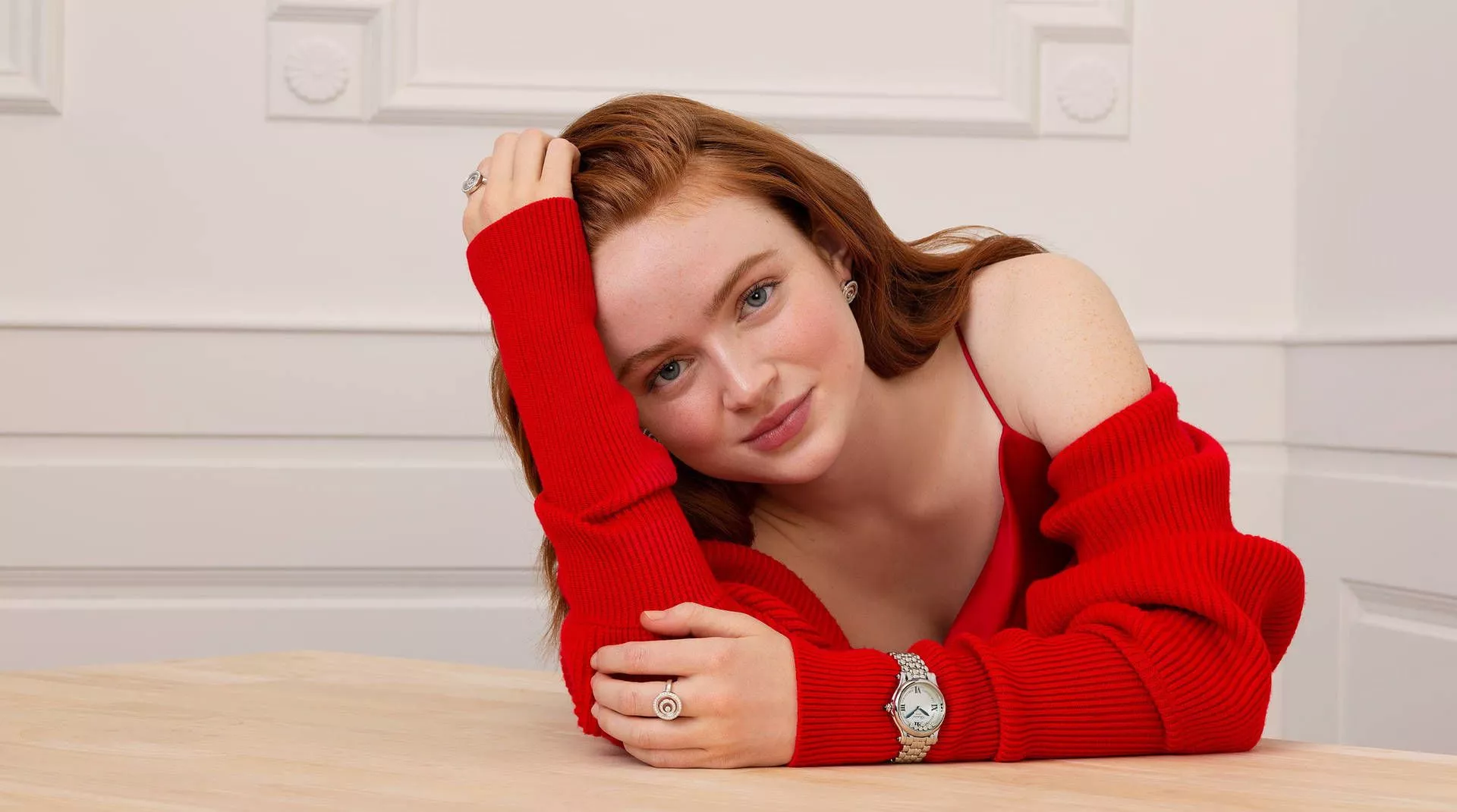 Stranger Things Cast Sadie Sink Red