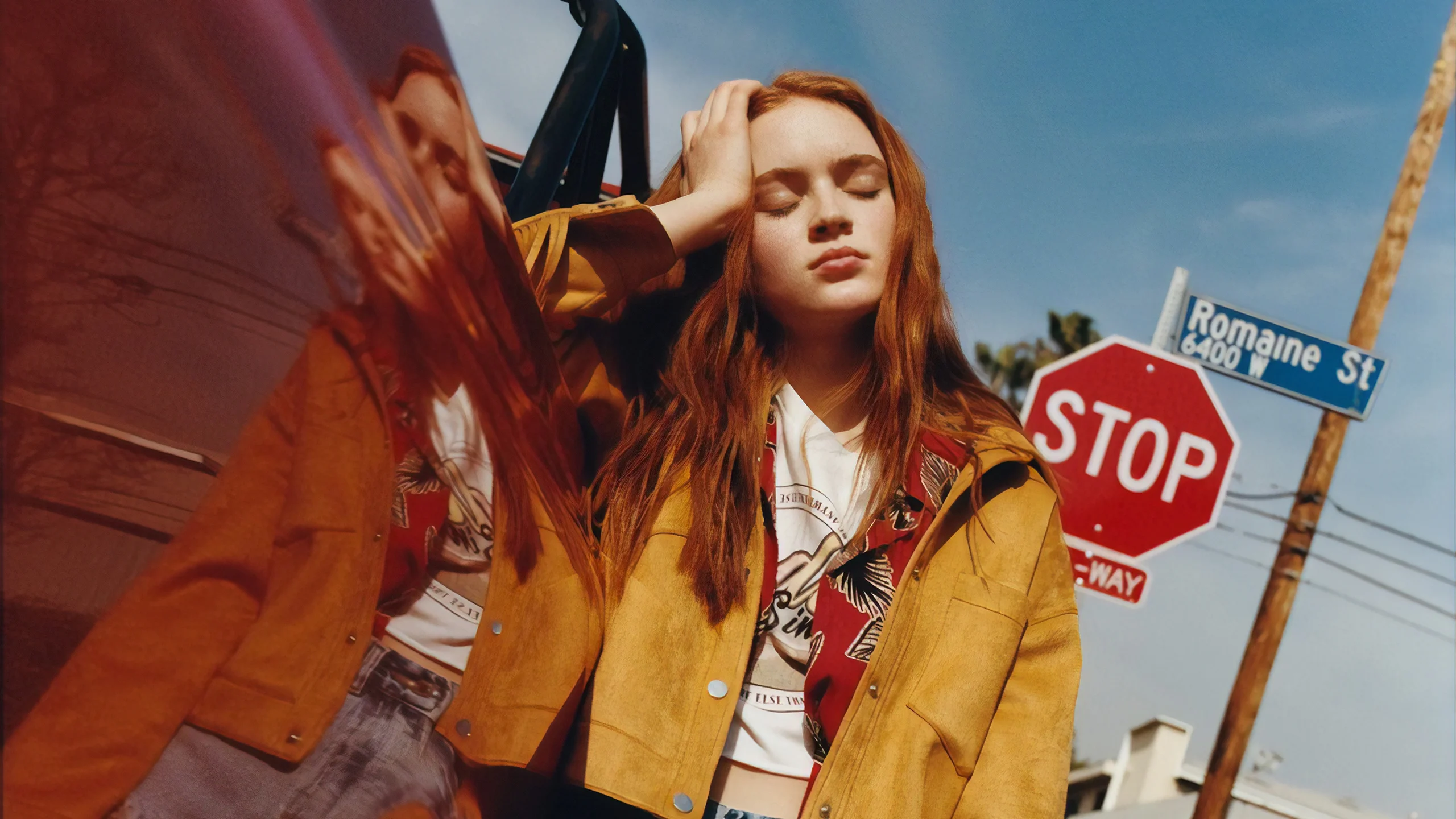 Sadie Sink Pull and Bear Wallpaper 2k