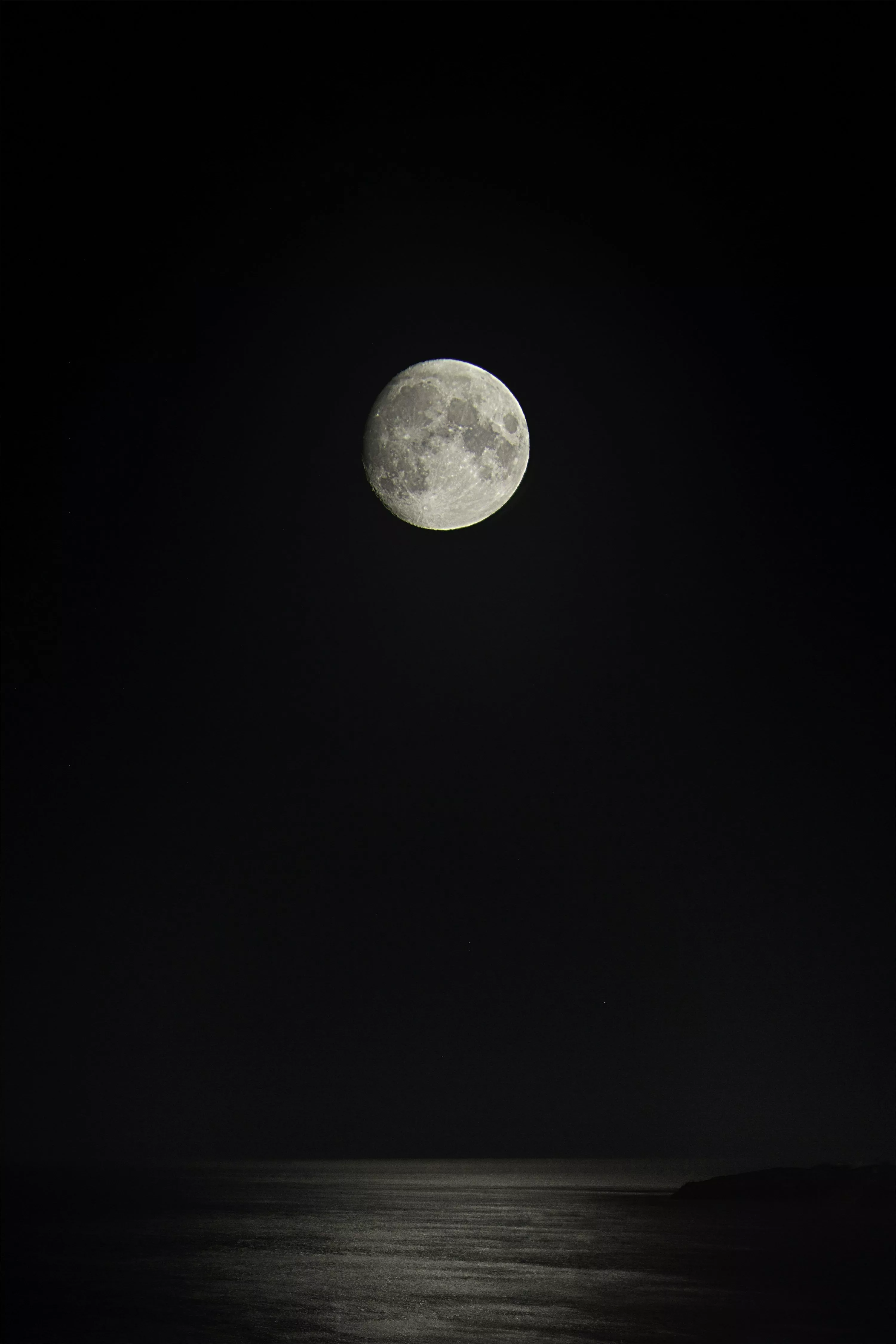 Moon Water Picture. Download Free