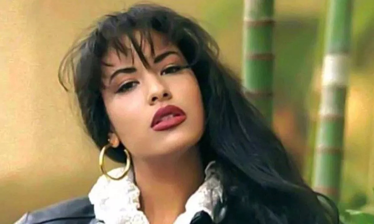Fashion Icon Selena Quintanilla