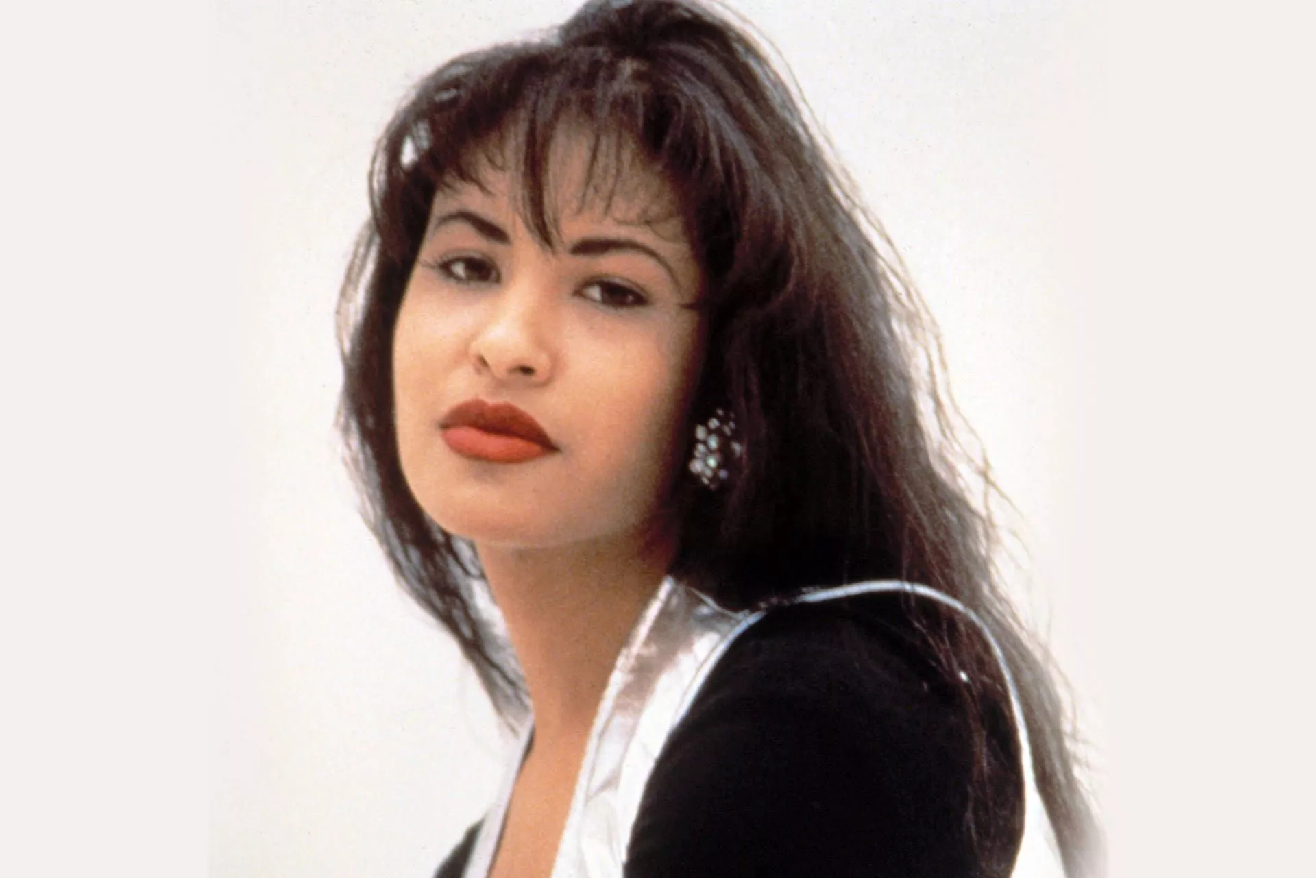 Download Charismatic Selena Quintanilla