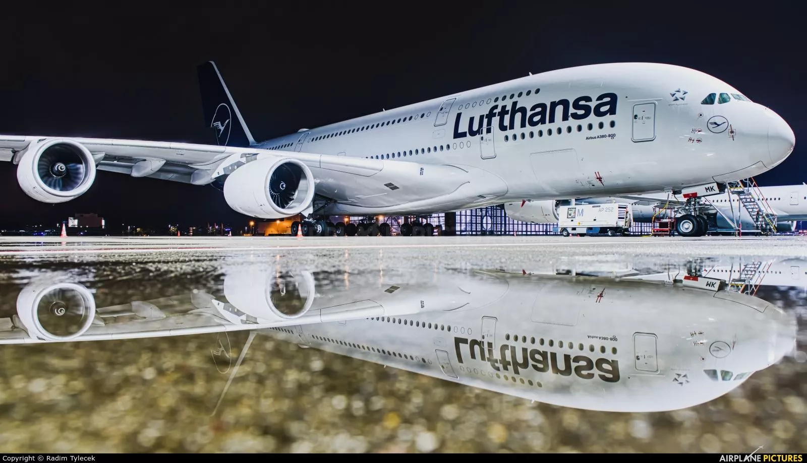 Lufthansa Airbus A380 (D AIMK) By Radim