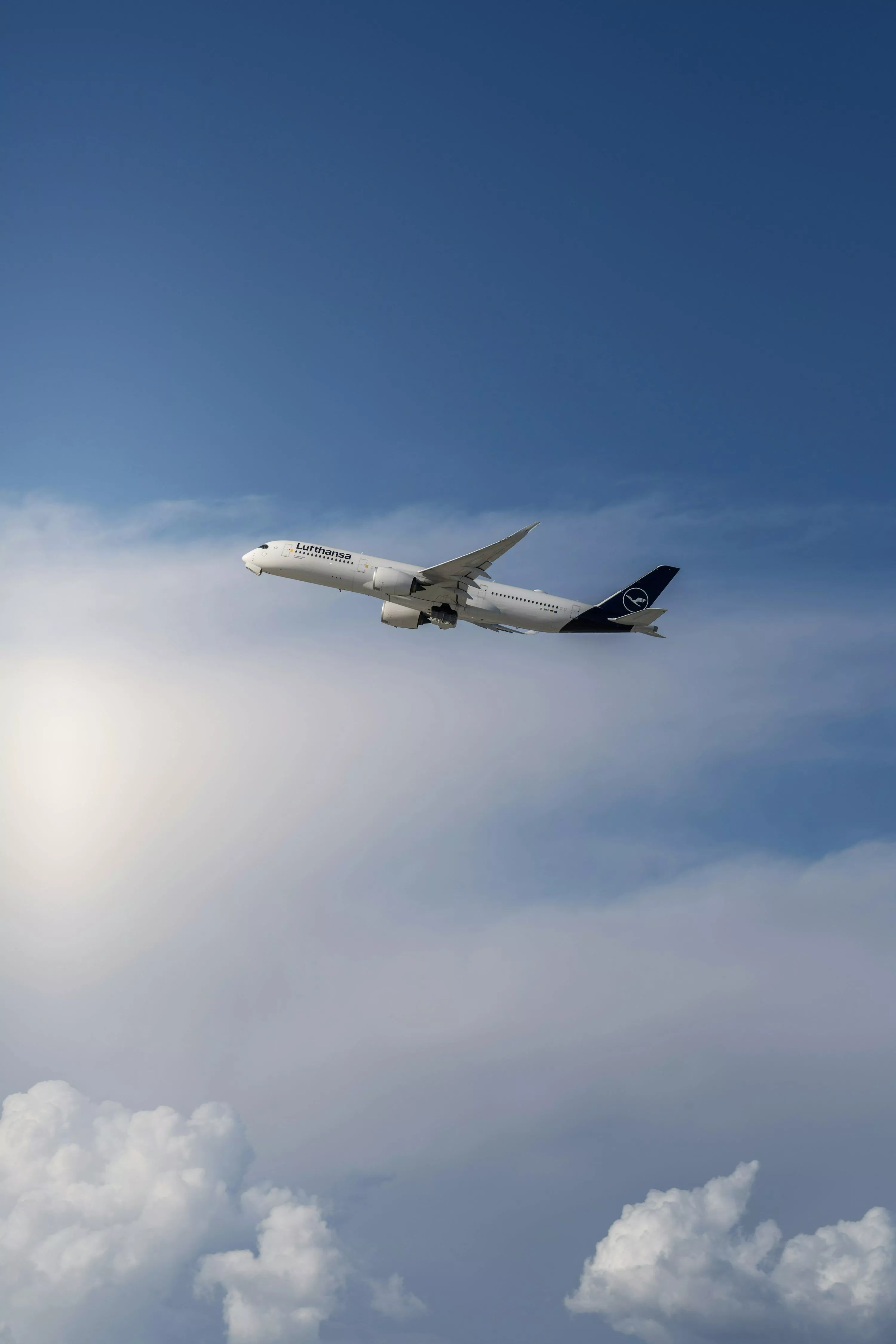 Lufthansa Picture. Download Free