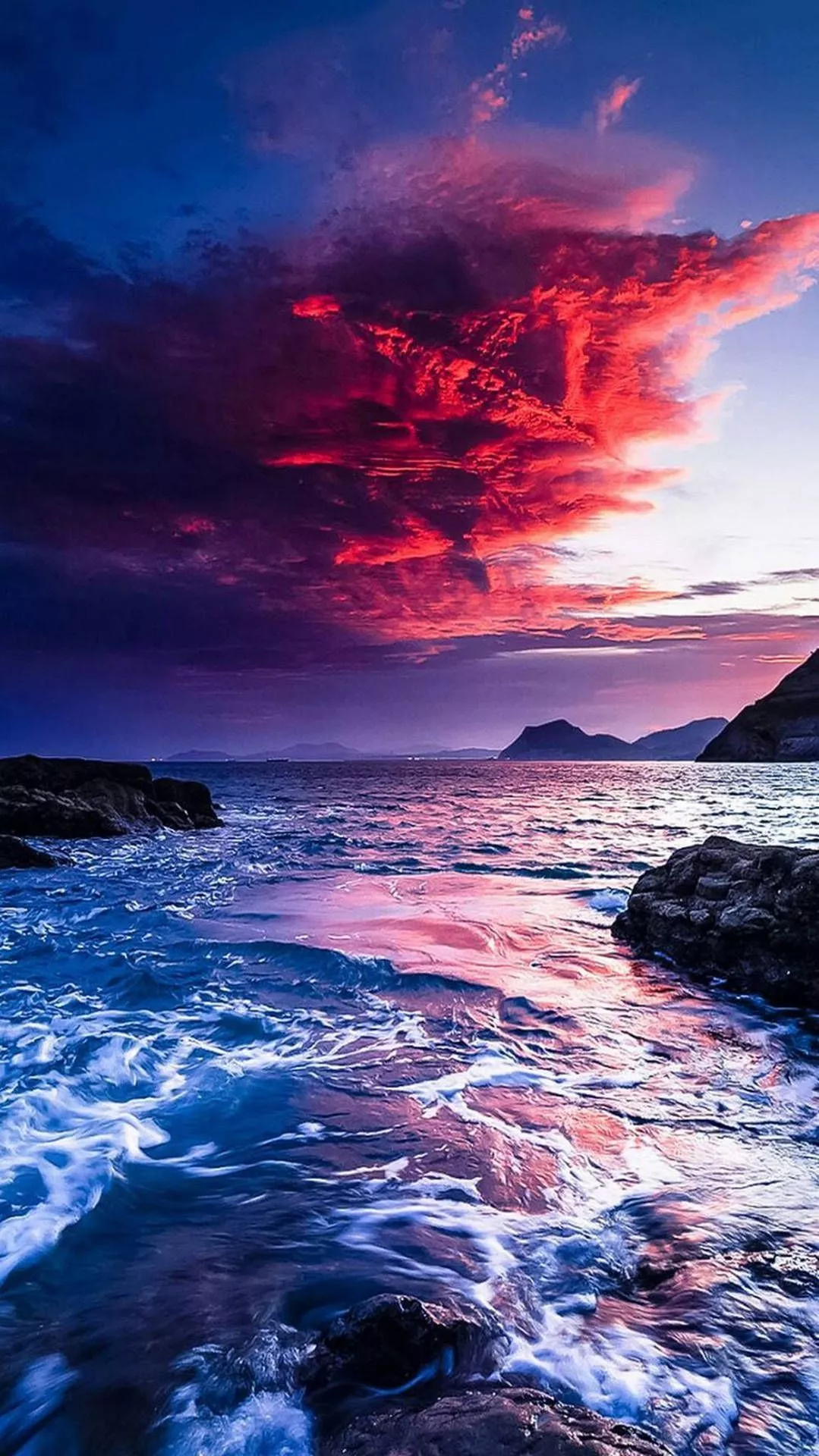 4k iPhone Orange Clouds Over Beach